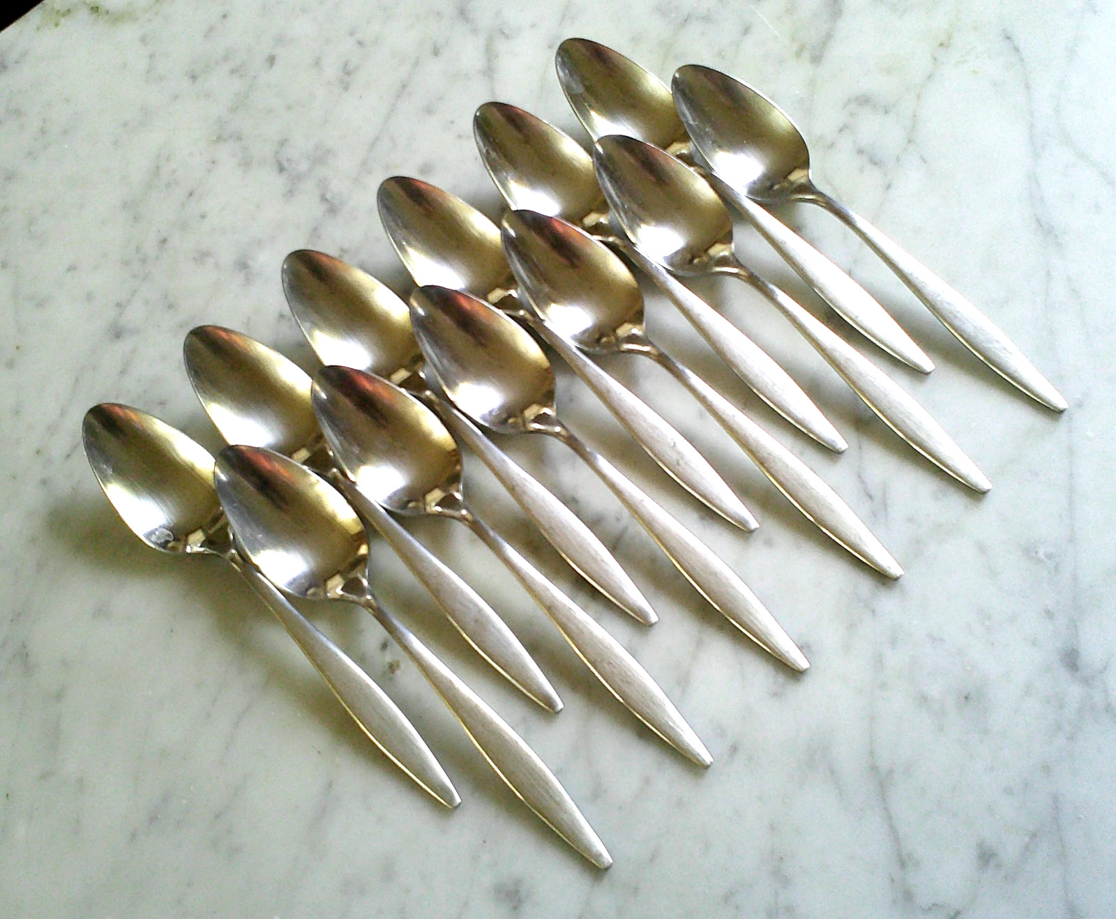 12 SSS Oneida Tone Stainless 6 inch Teaspoons