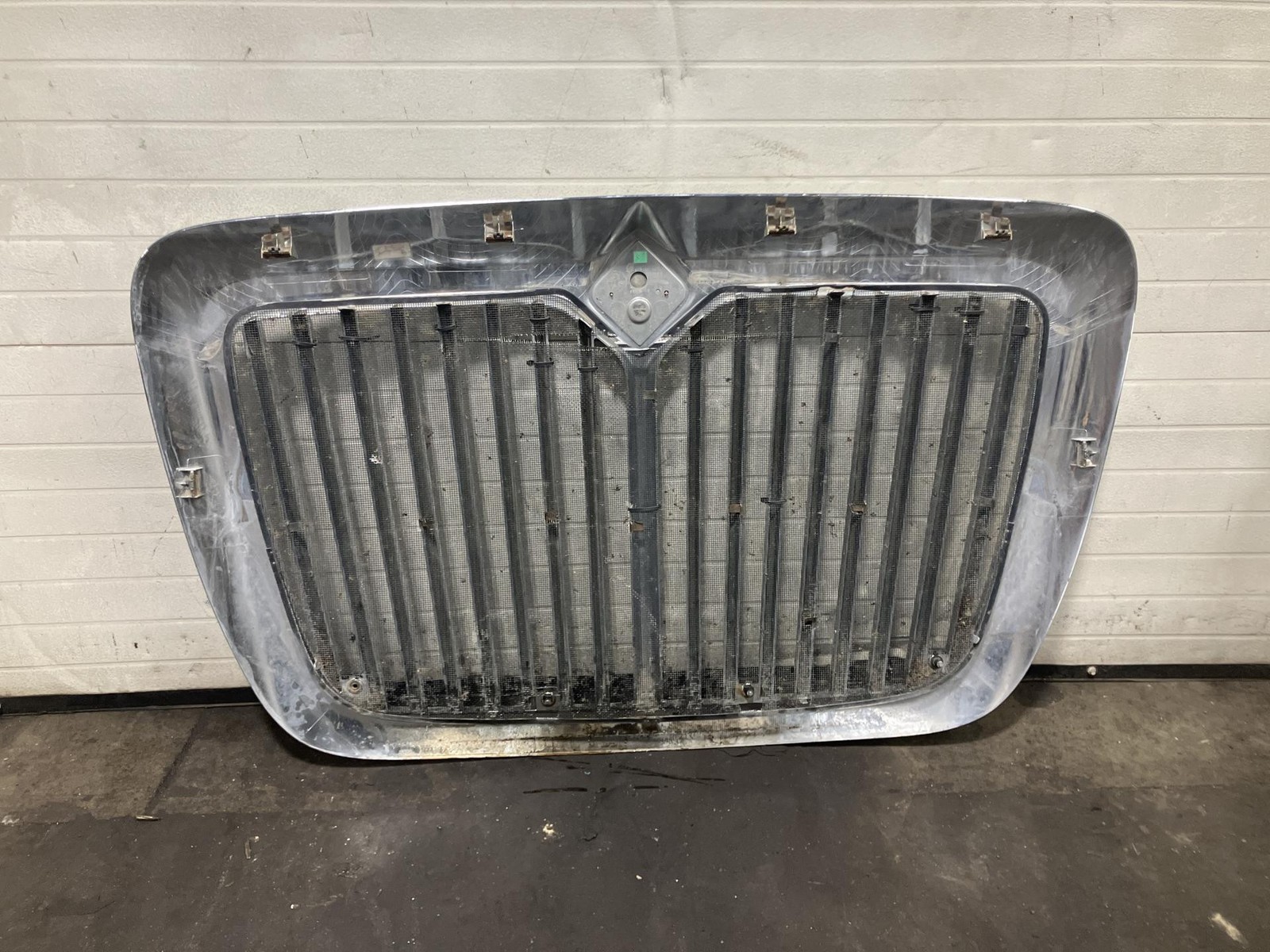 2007-2020 International PROSTAR Grille - Used