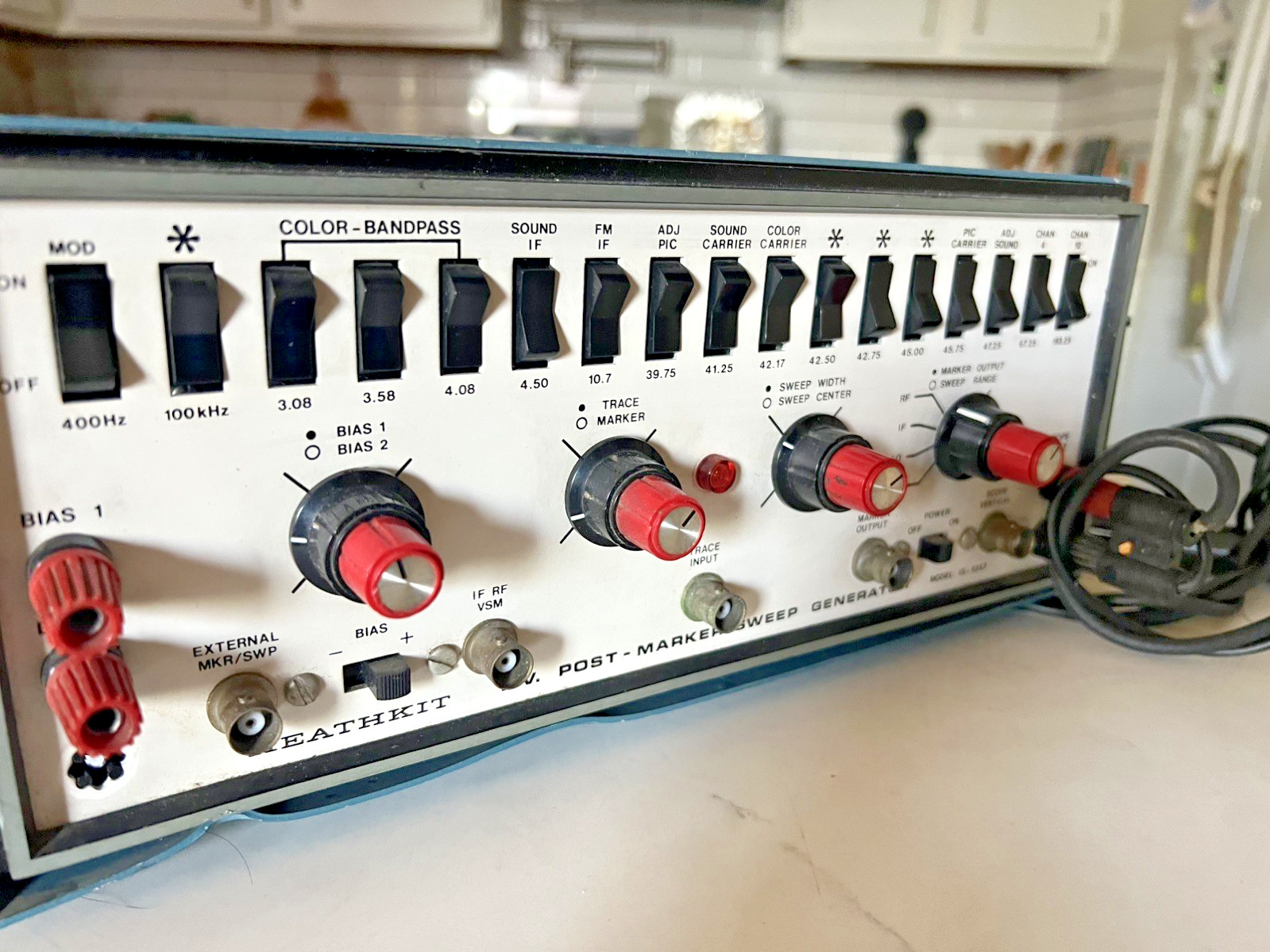 Vintage HEATHKIT Post/Marker Sweep GENERATOR IG-5257
