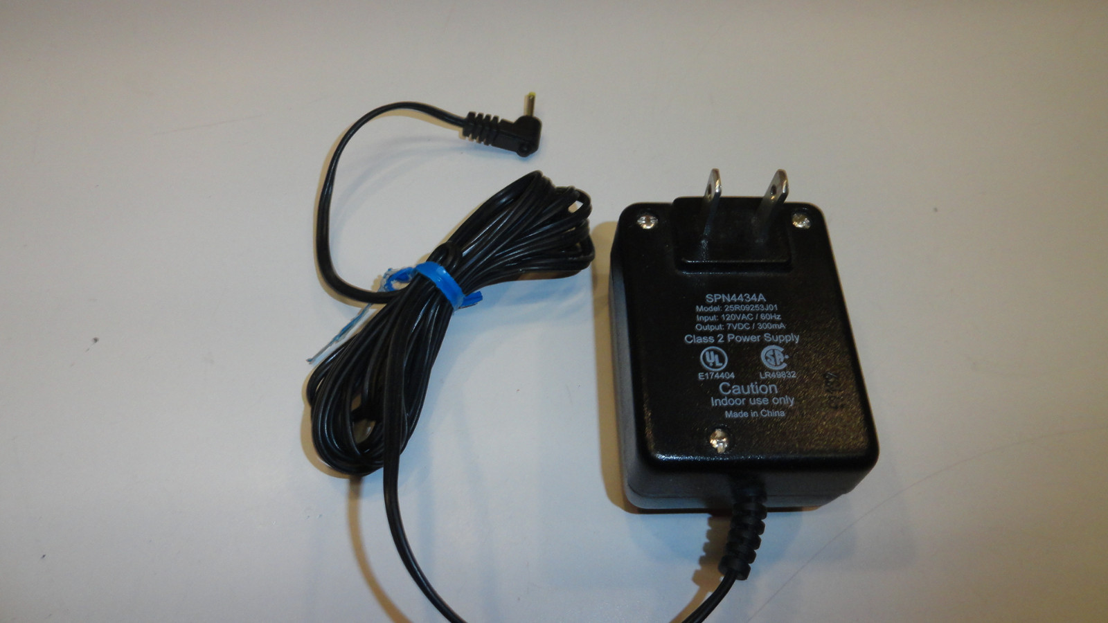 UU4:  SPN4434A 25R09253J01 DC Adapter Power Supply