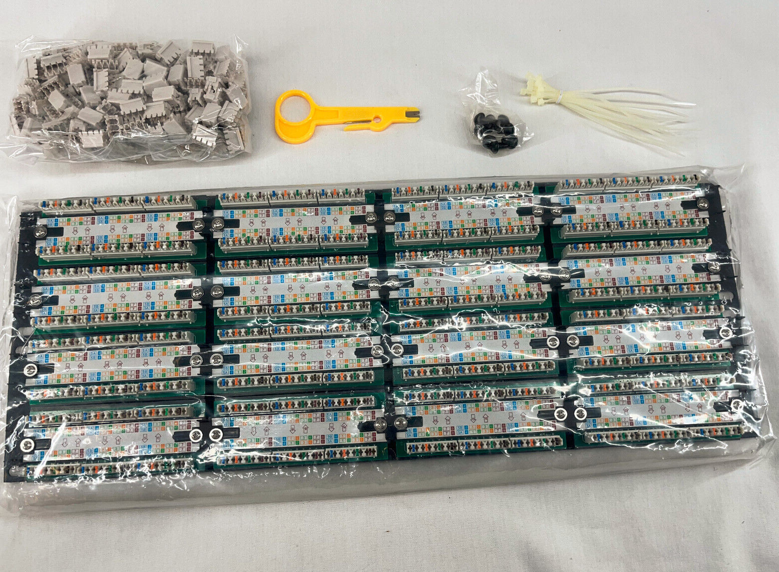 Patch Panel UTP 96 Port Ethernet CAT6 RJ45 110 also CAT5 with Removable Modules