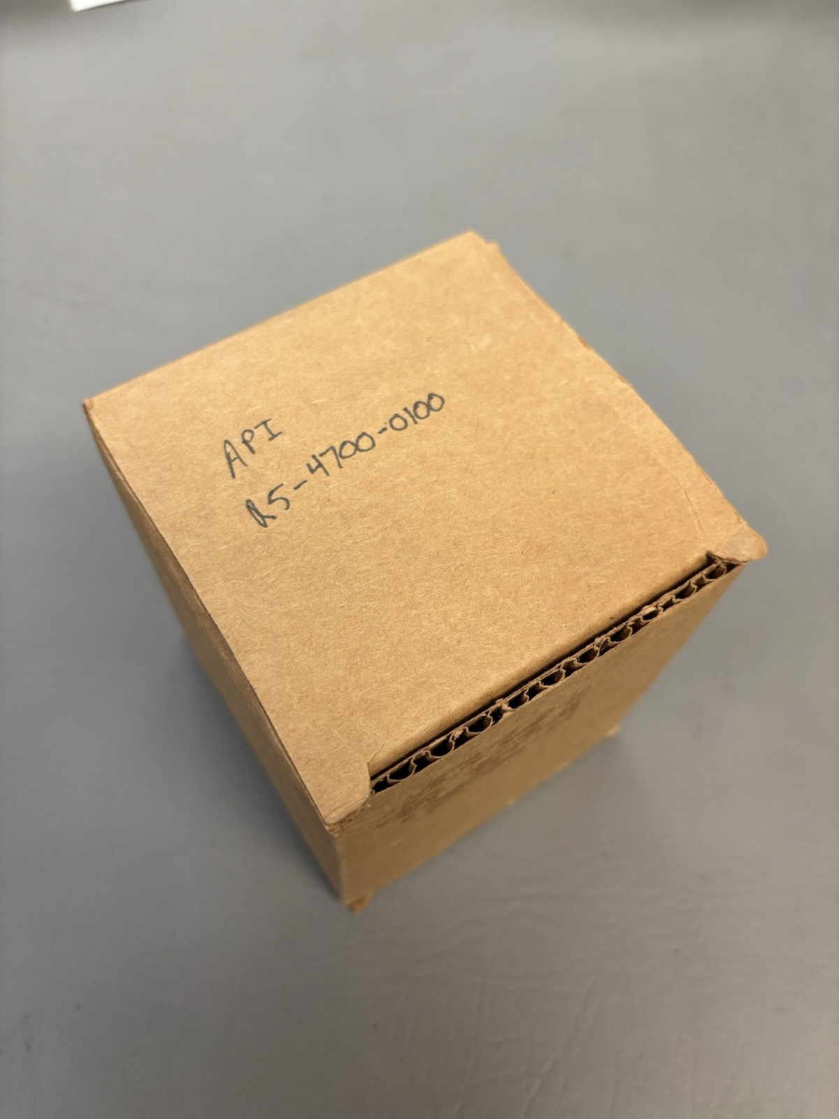 NEW API 7025 SHIELDED MILLIAMPERES D-C METER R5-4700-0100