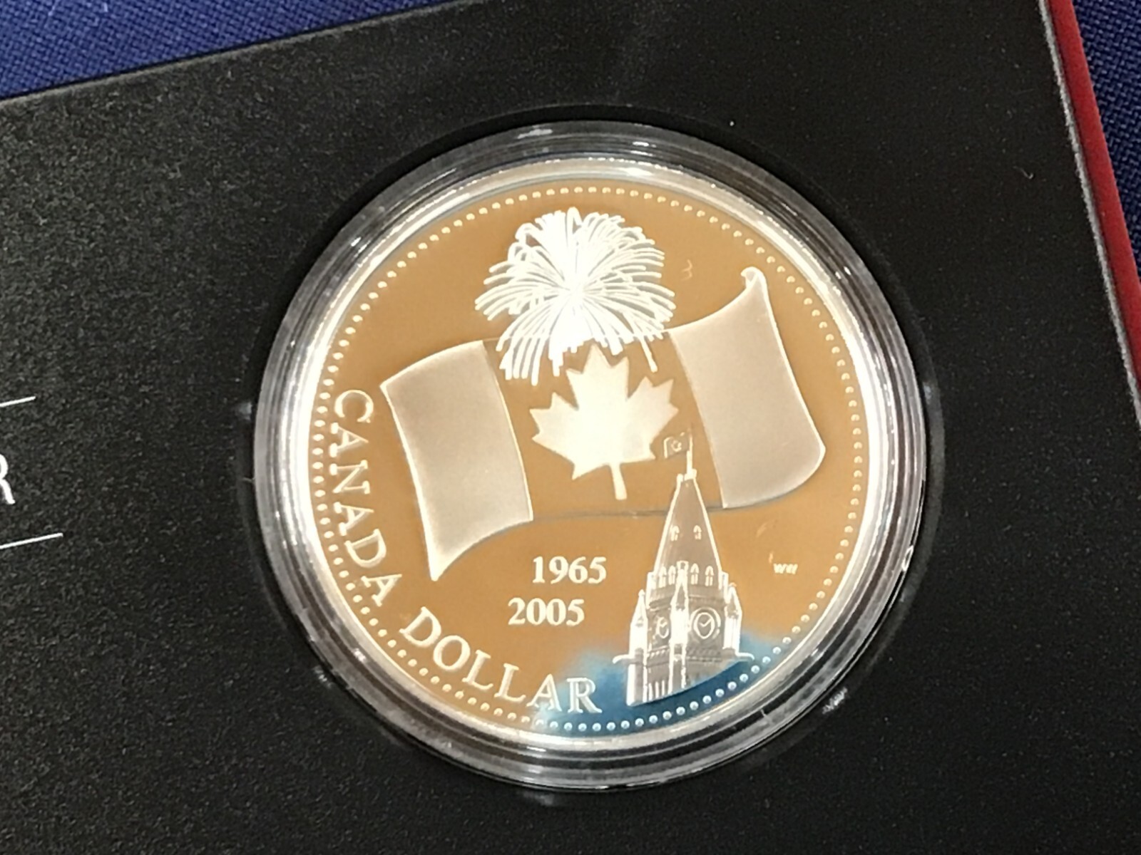 2005 Canada 150th 40th Anniversary of National Flag Proof Silver Dollar E0631