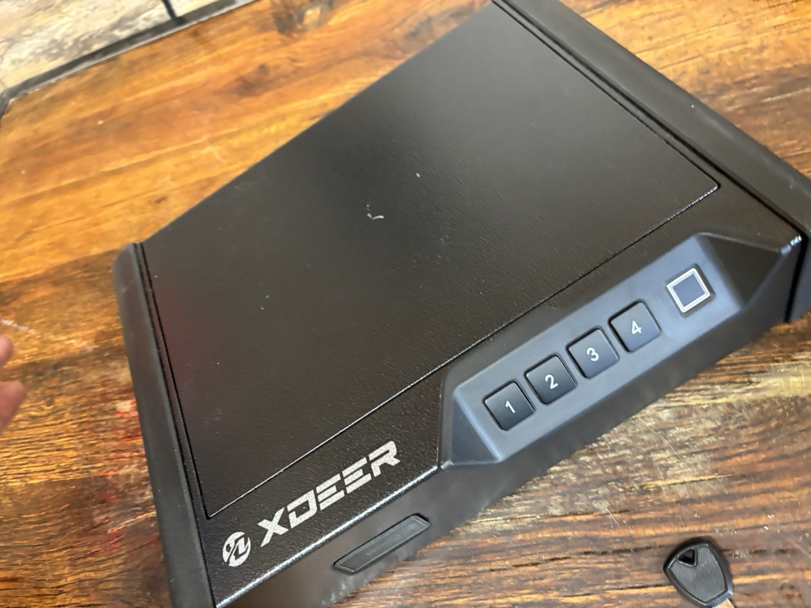 XDeer Gun Safe WITH 2 keys, unknown code