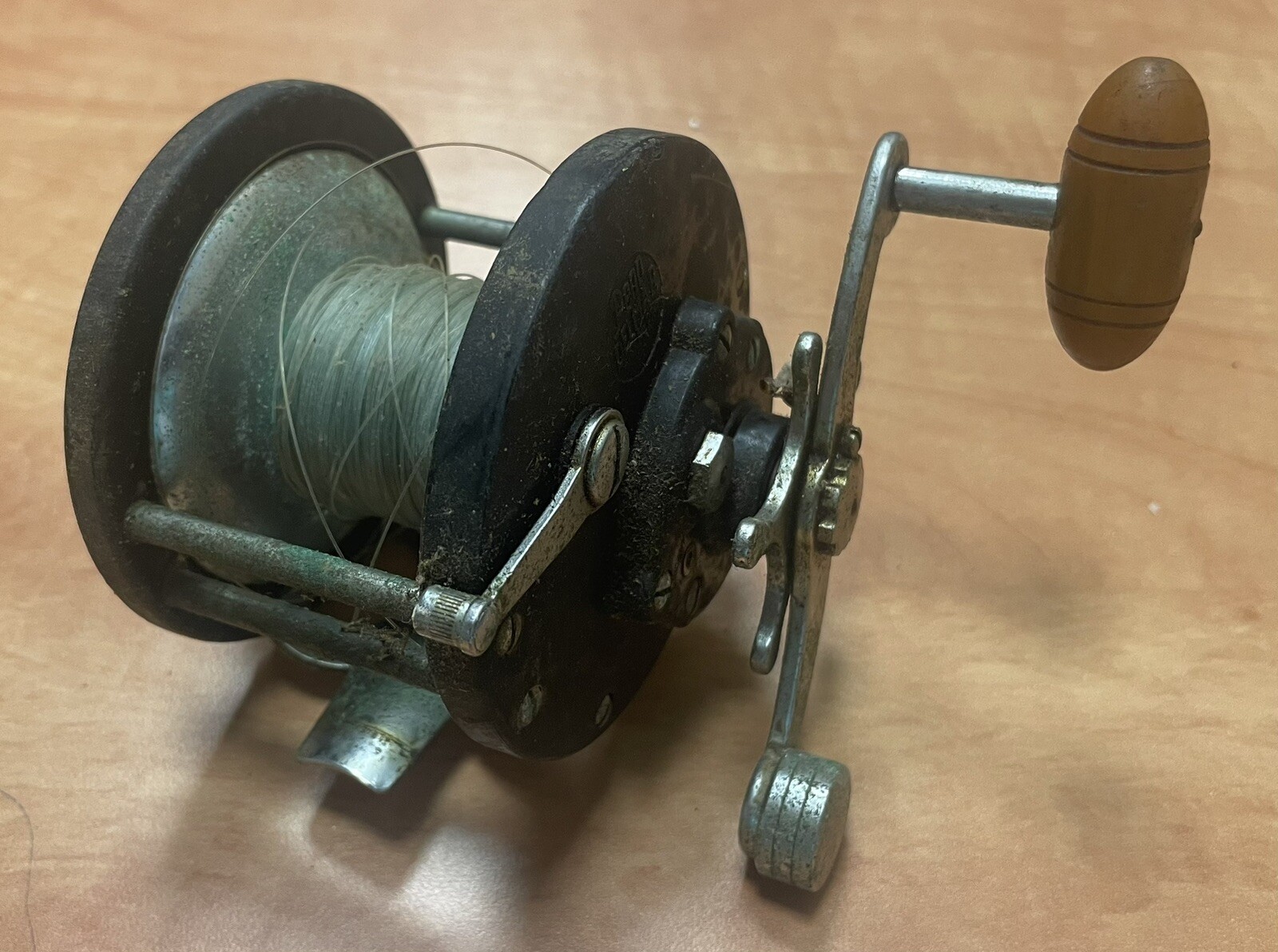 VINTAGE PENN DELMAR NO 285 SALTWATER FISHING REEL MADE IN USA ANTIQUE GOOD COND