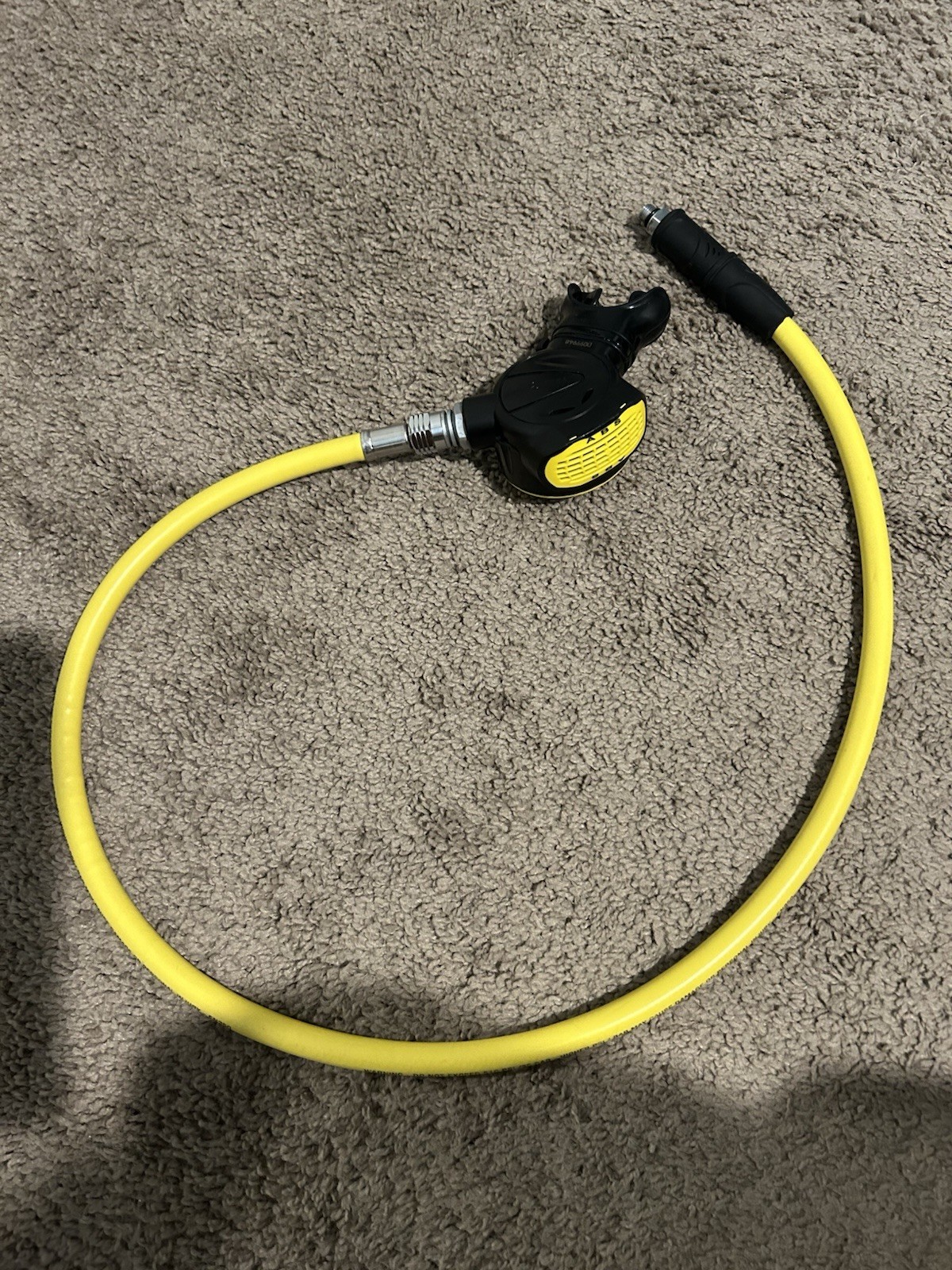 Aqualung scuba octopus