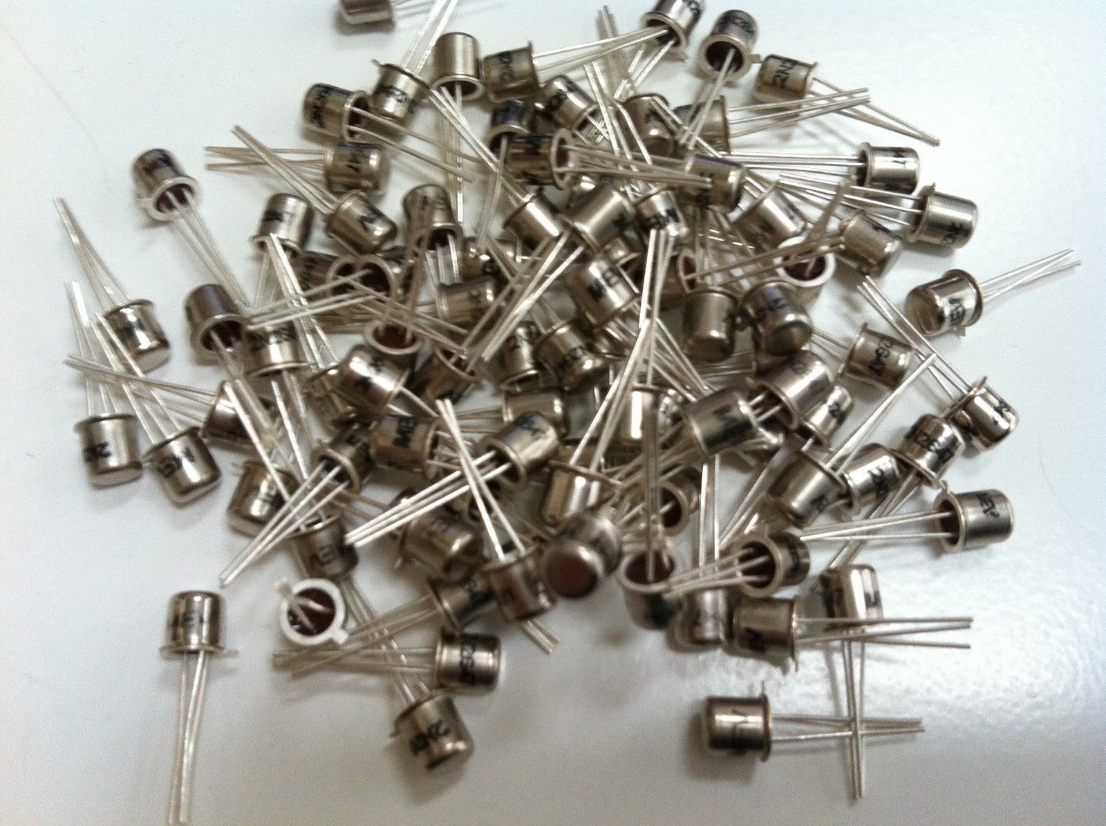 25 Pieces | 2N2647