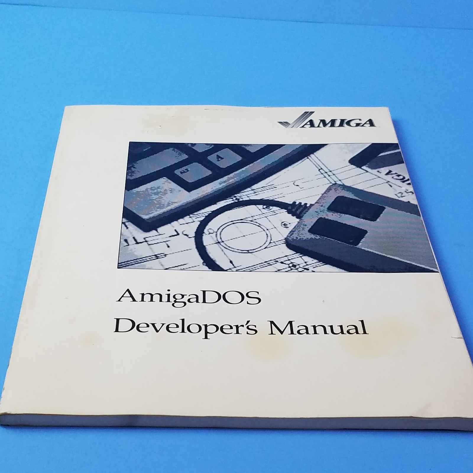 AmigaDOS Developers Manual 1985 Original Release