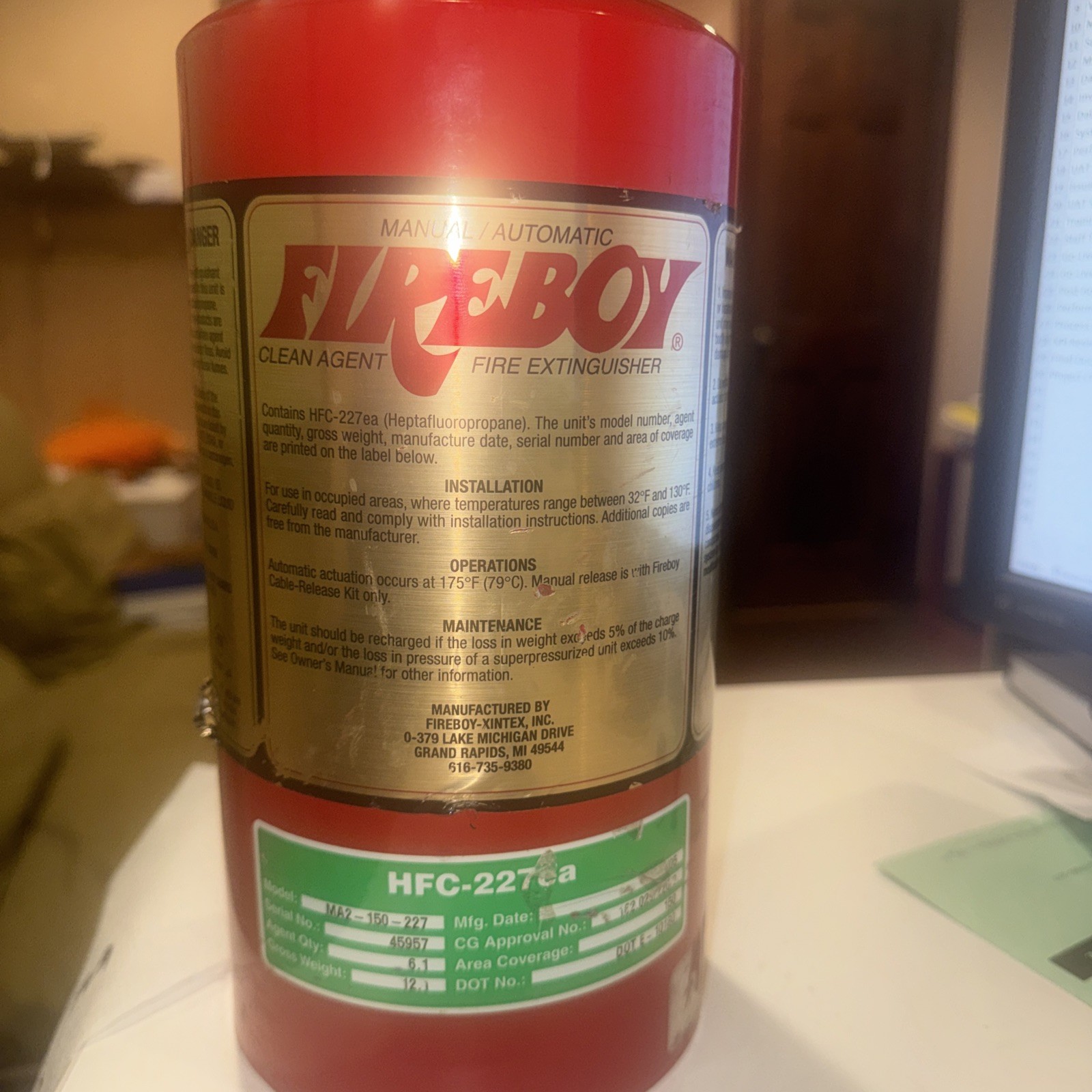 Fireboy Fire Extinguisher MA20050227-BL. HFC-227ea. Clean Agent