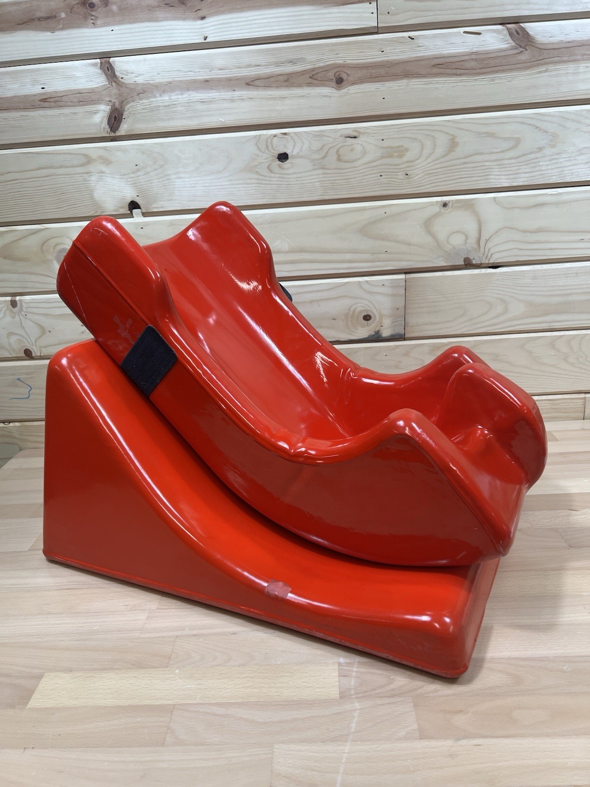 TUMBLE FORMS Feeder Seat Positioner and Tumble Forms Wedge No Belts