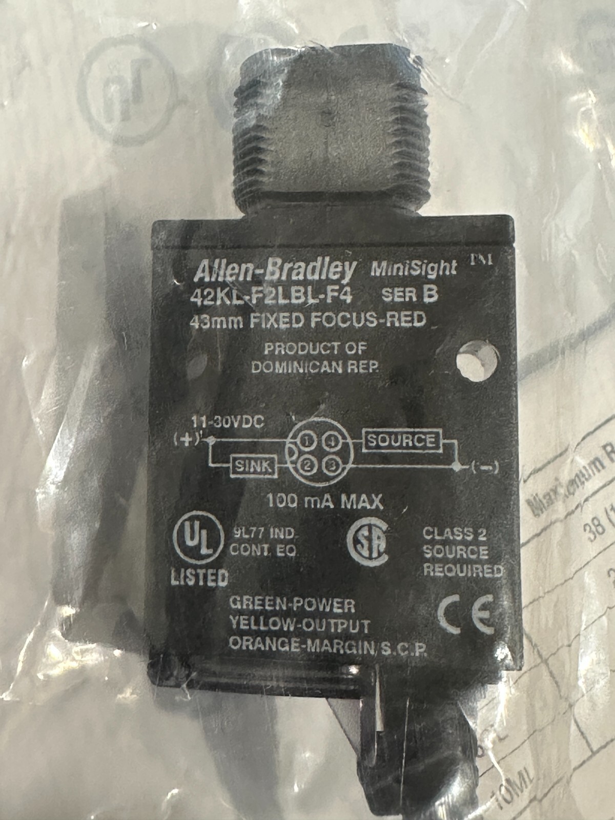 Allen-Bradley Rockwell Automation Red Photoswitch MiniSight 42KL-F2LBL-F4 BNIB