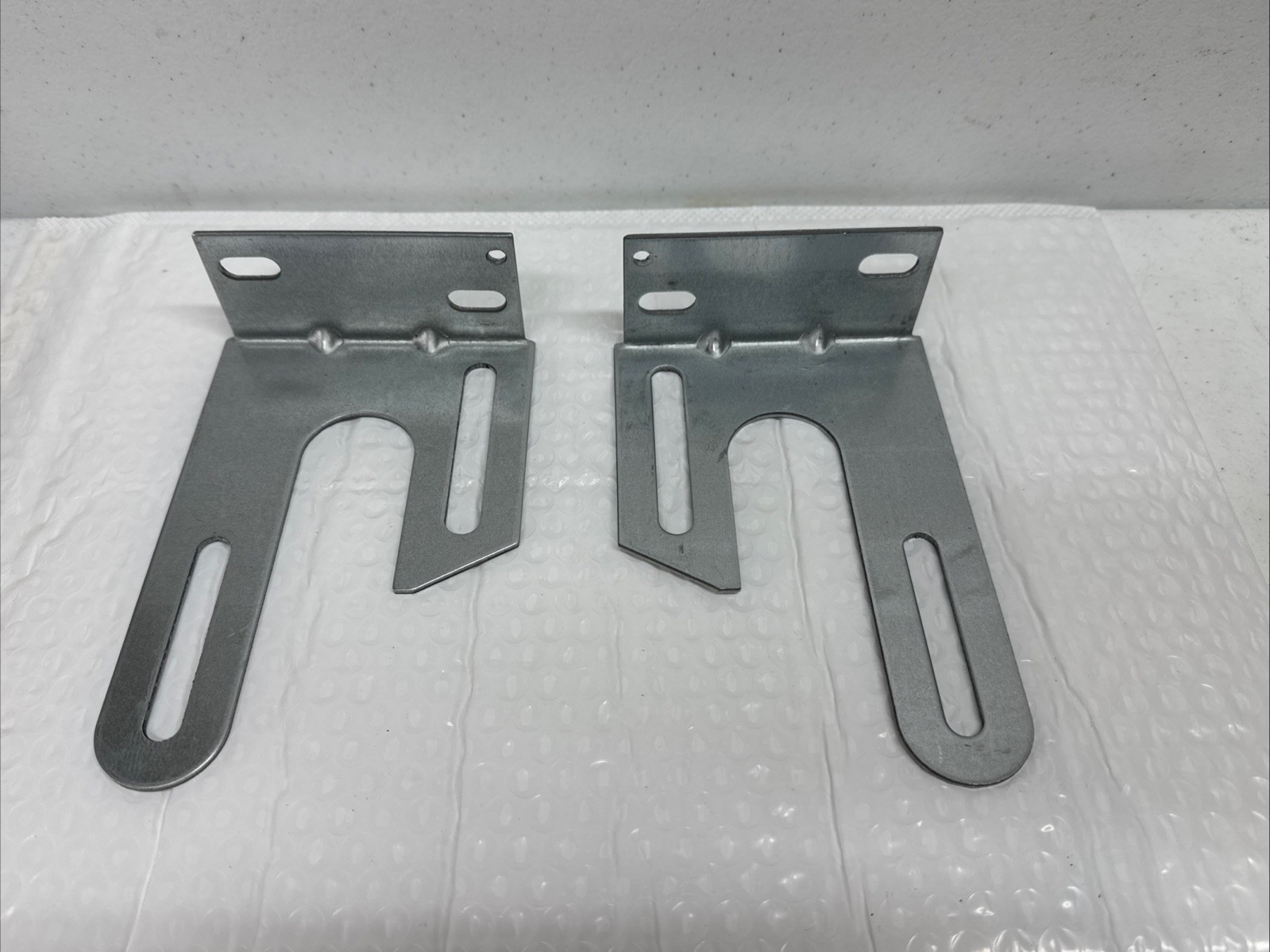 Garage Door Torsion Spring Mini USA Center Support Bracket 1-3/4″ to 2-5/8″ ID