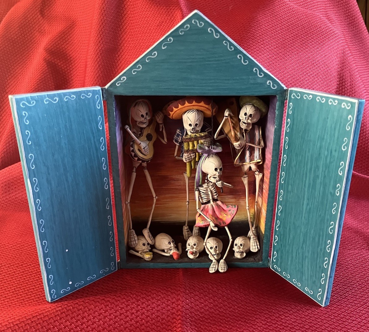 Vintage Day of the Dead Retablo Altarpiece by Alcidez Quizpe. Artist Signed.Peru