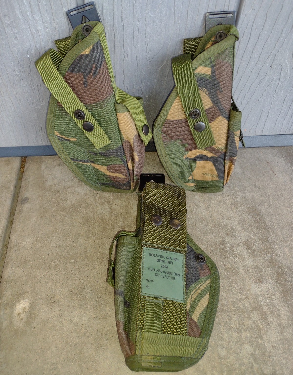 (1) BRITISH DPM HOLSTER RIGHT HAND BROWNING HI POWER HOLSTER 2000s