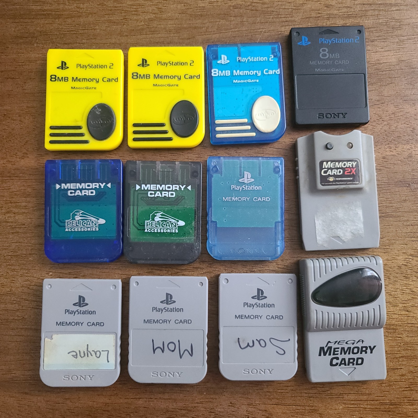 Lot Of 12 PlayStation & PS2 Memory Cards UnTested- Free Shipping