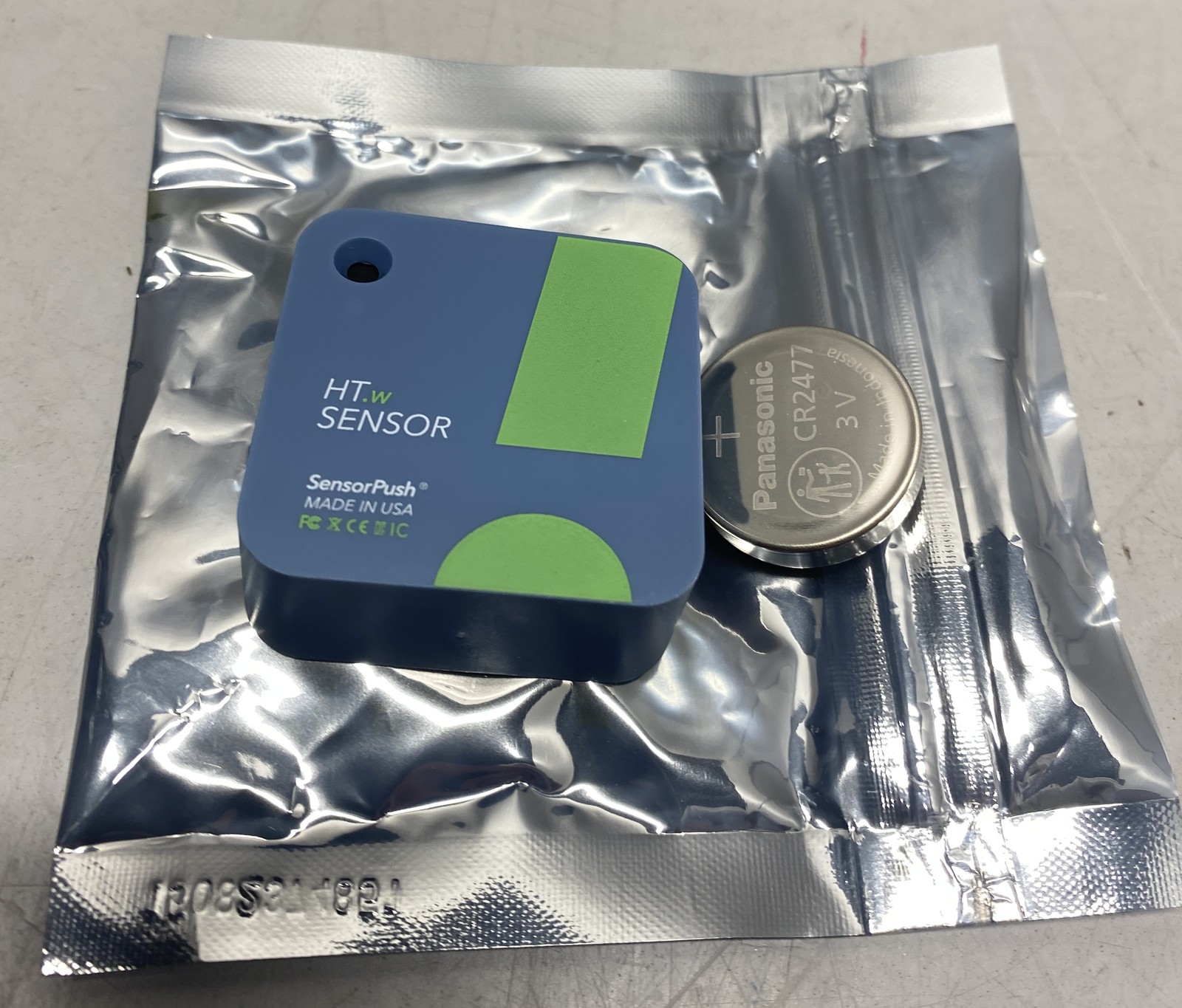 SensorPush HT.w Water-Resistant Temperature / Humidity Smart Sensor