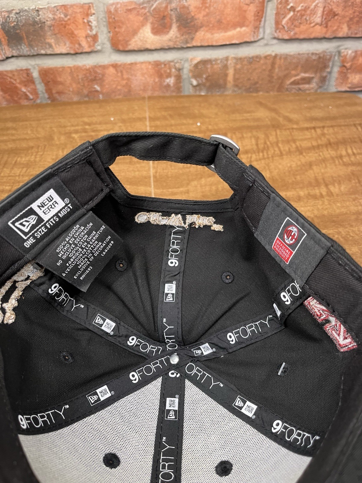 NEW ERA x Off White x AC Milan 2024 9Forty Black/Red Logo 125th Anniversary Hat