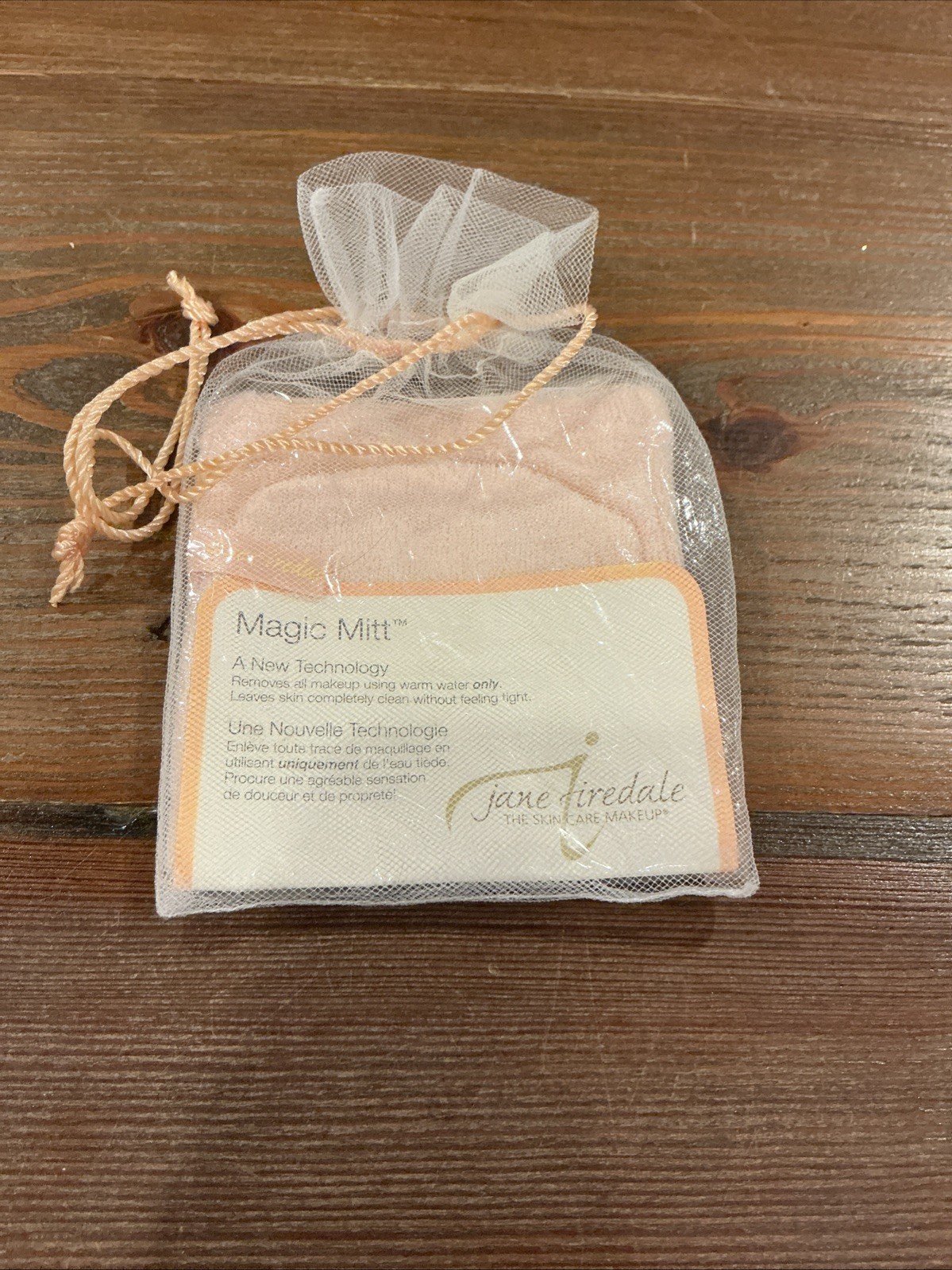 Magic Mitt Makeup Remover Pink Skin Cleaning Wipe Acid Mantle Protection