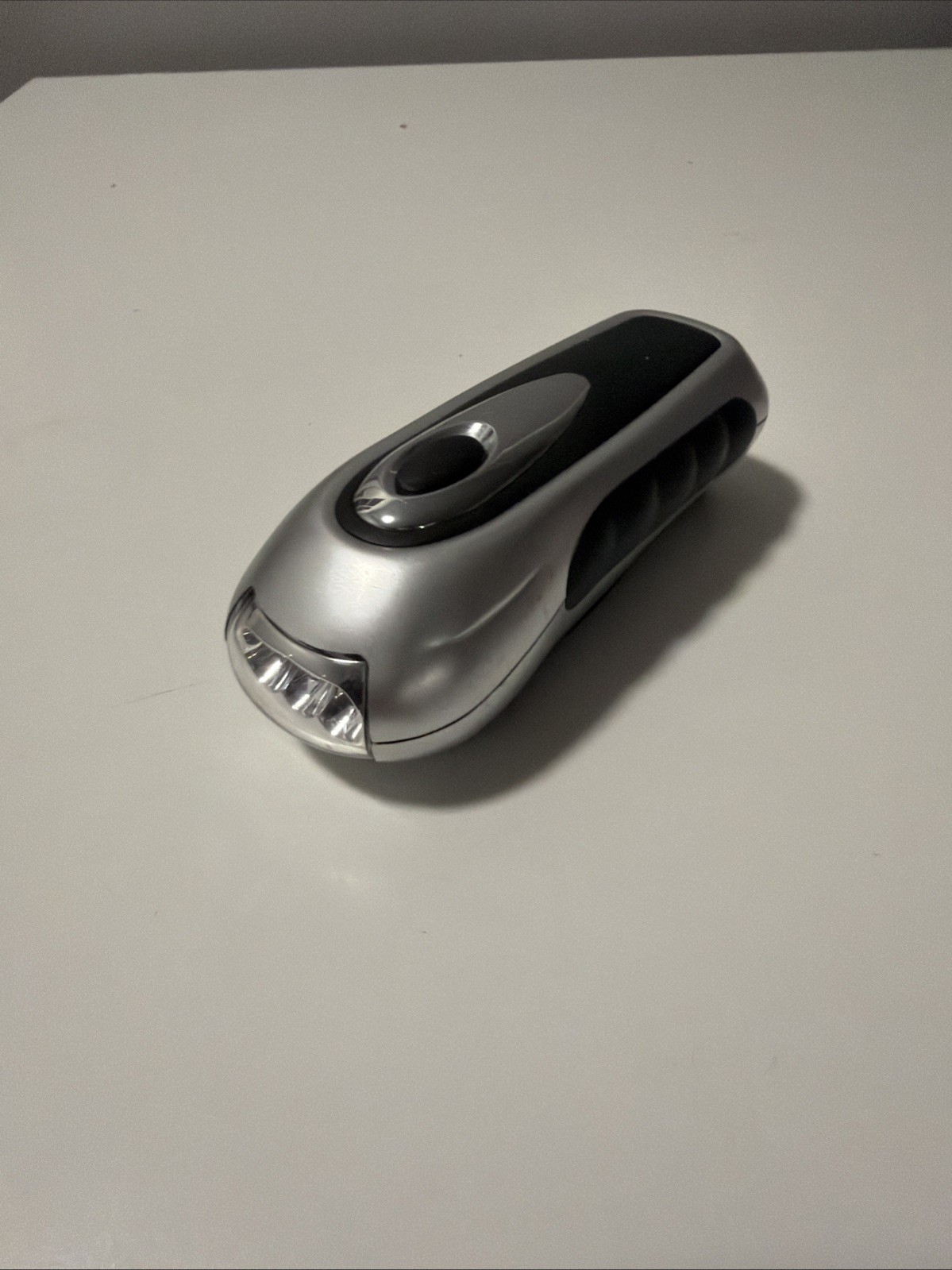 Mechanical LED Flashlight No Battery Needed Ever - Hand Crank Emergency Light