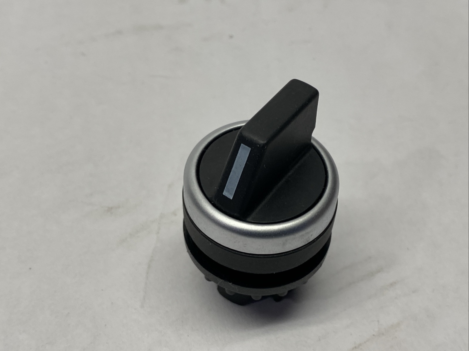 Moeller 5612 2-Position Selector Switch Assembly Black