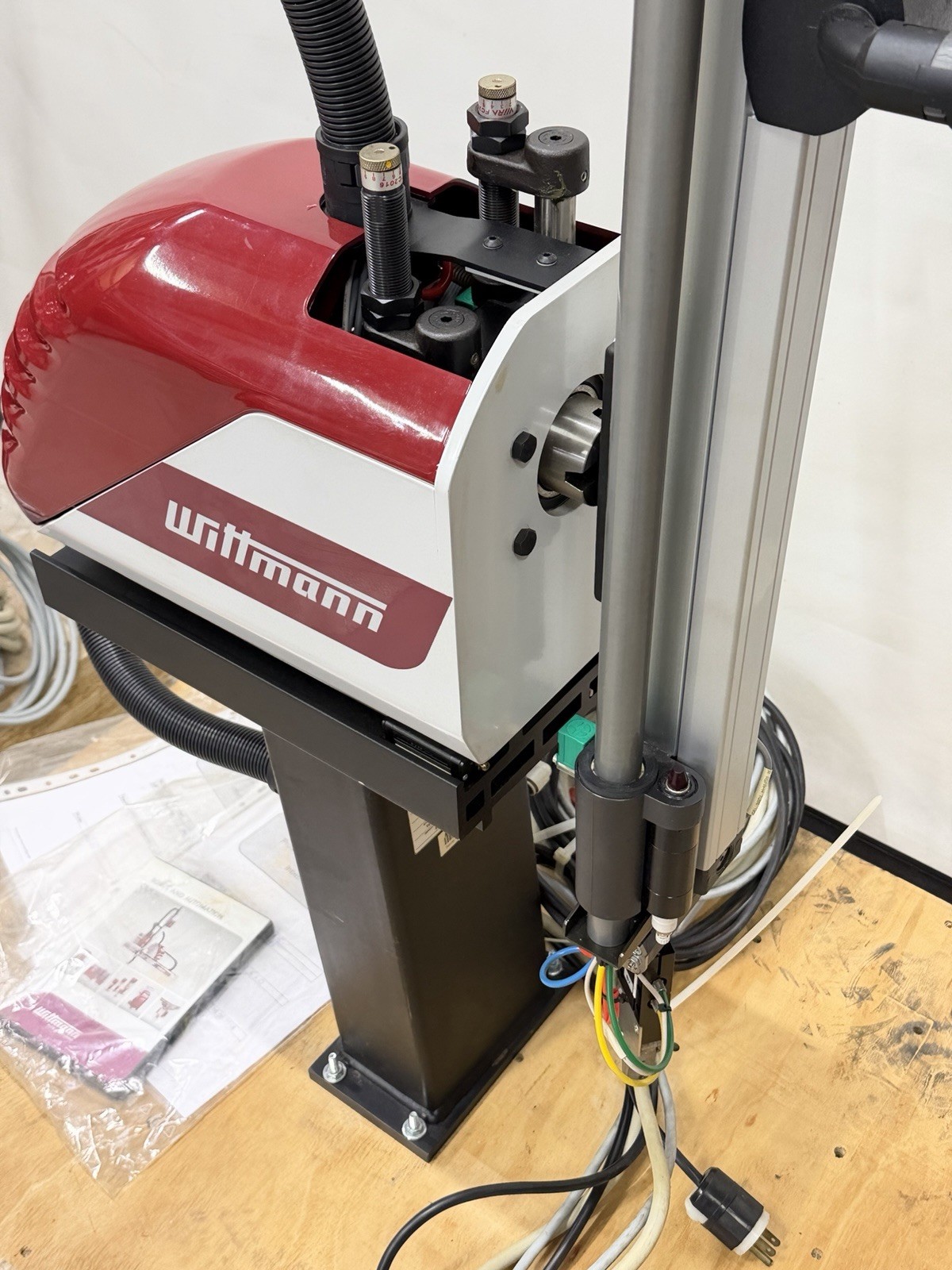 Wittmann WP80 Sprue Picker Robot 2016 NOS w/ Net8 Pendant Control Not Installed