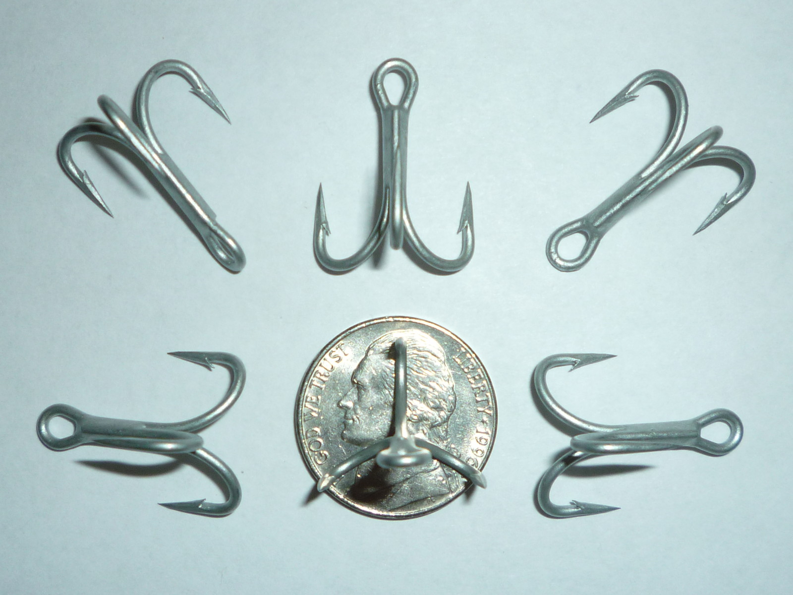 (100) VMC 4X OSHAUGHNESSY TREBLE HOOKS (SIZE 4) PERMASTEEL (9626PS) BULK 9626 PS
