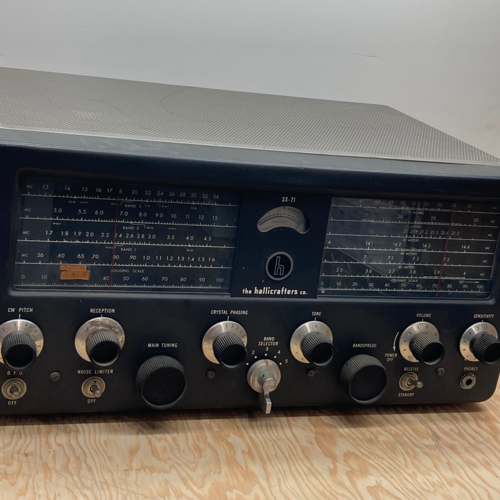 Hallicrafters SX-71 Shortwave Radio Receiver