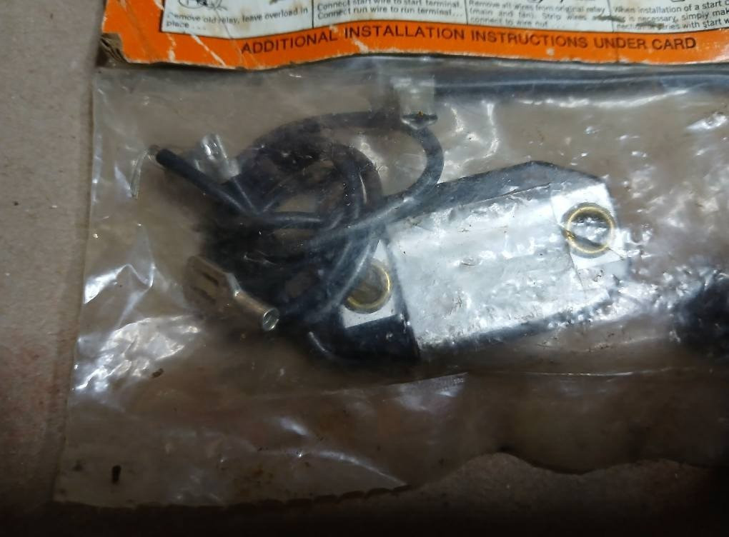 Solid state one size relay 1/2 hp thru 1/2 hp 115 VAC
