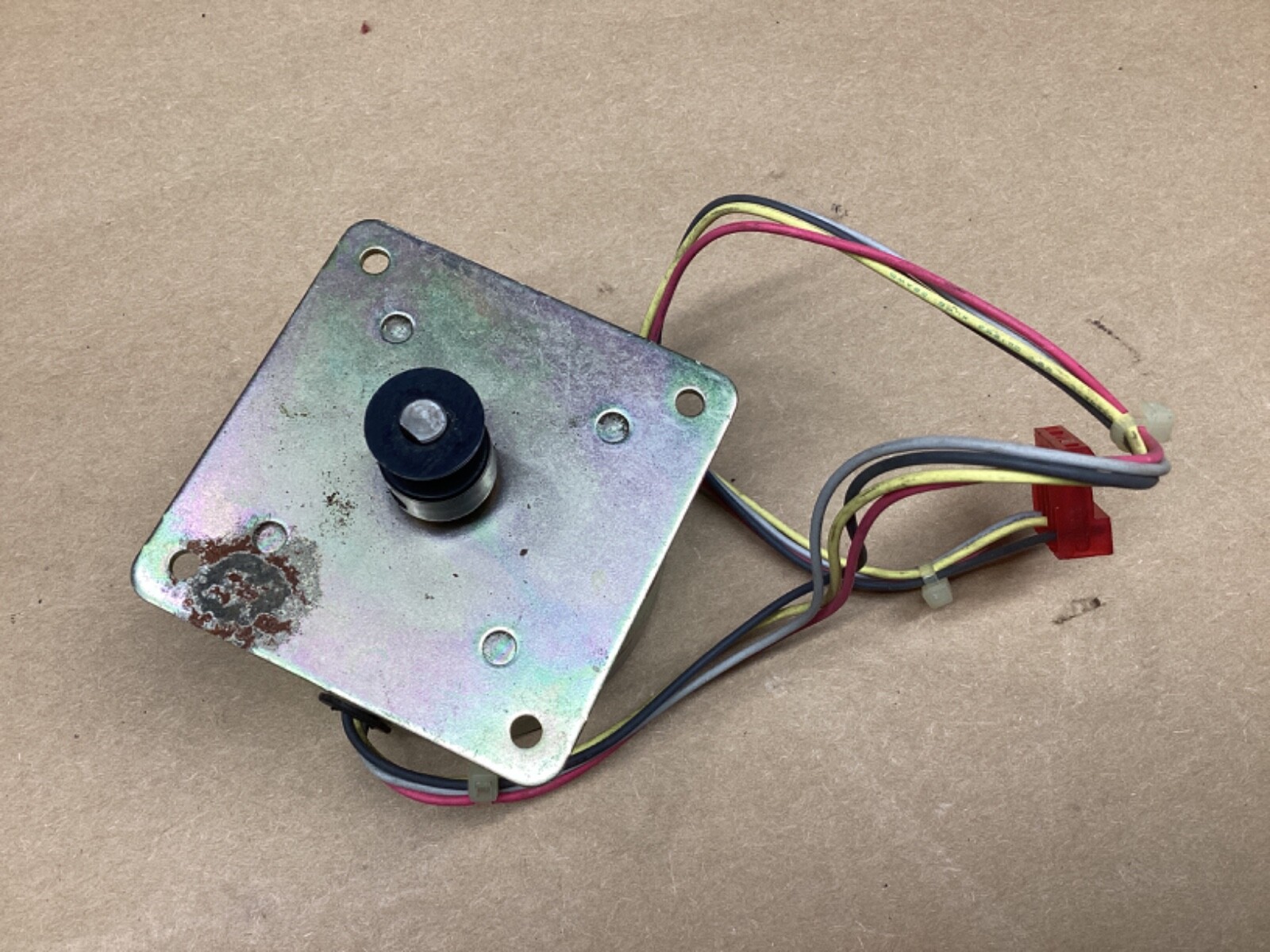 ASTROSYN - 28BB-H129-51 STEPPER 4.1V 2 COIL 7.5 DEG #114D75*CO