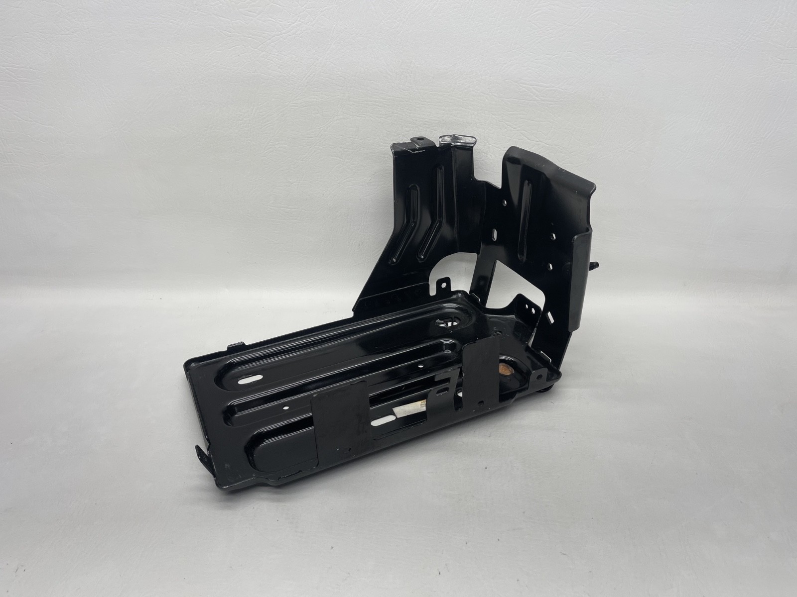 2019-2023 Chevy Blazer Battery Tray Holder Bracket OEM 84828932