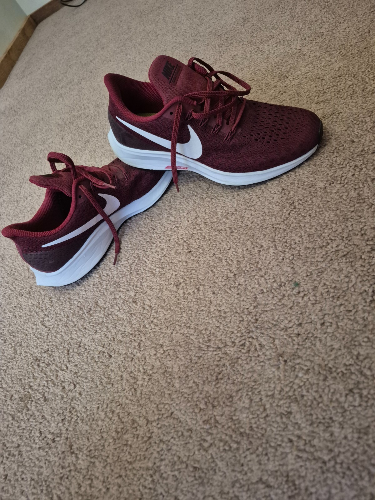Nike Zoom 35 Running shoes Boys size 6.5 Ladies size 8 Maroon