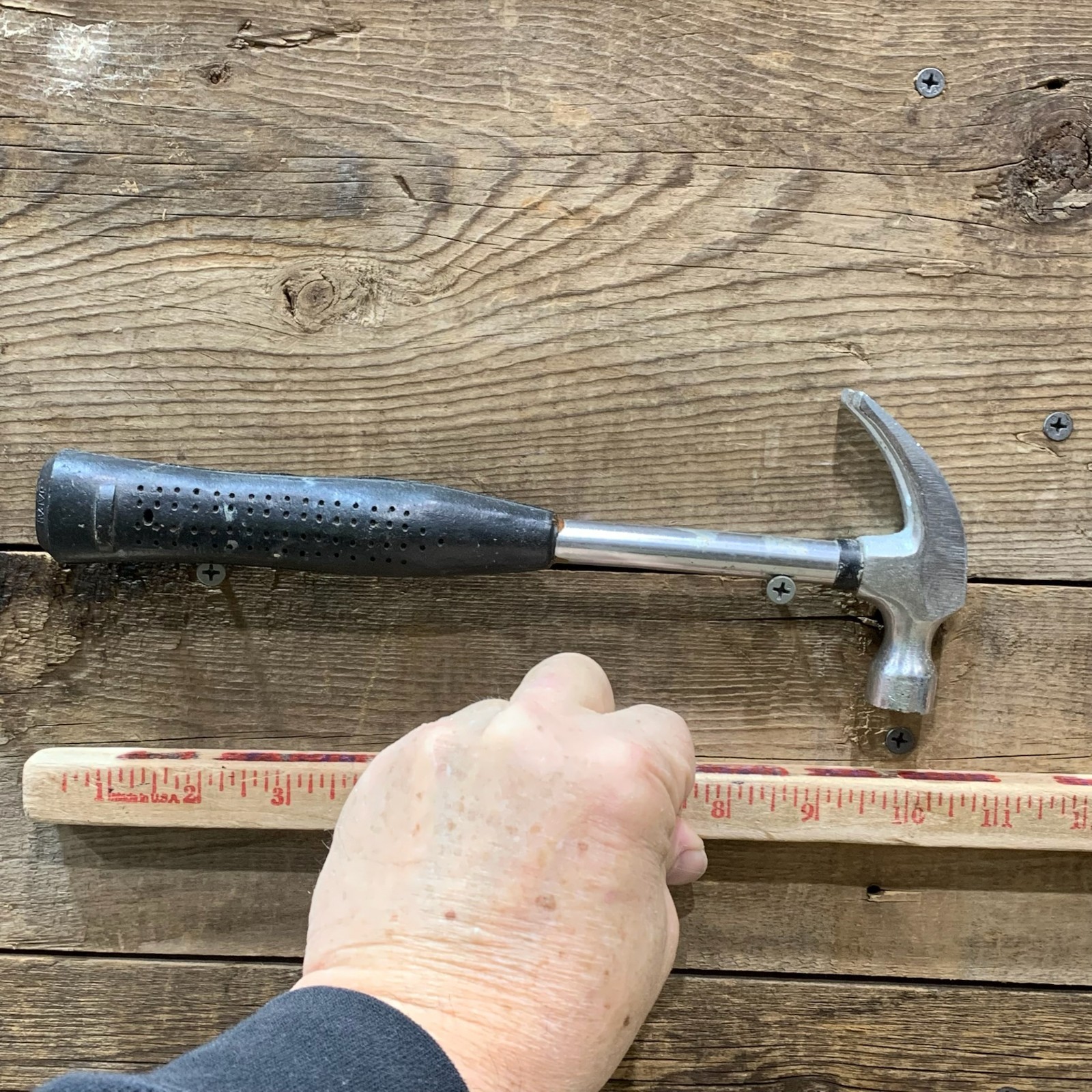 Rubber Handled Claw Nail Hammer, Steel, 10.5"