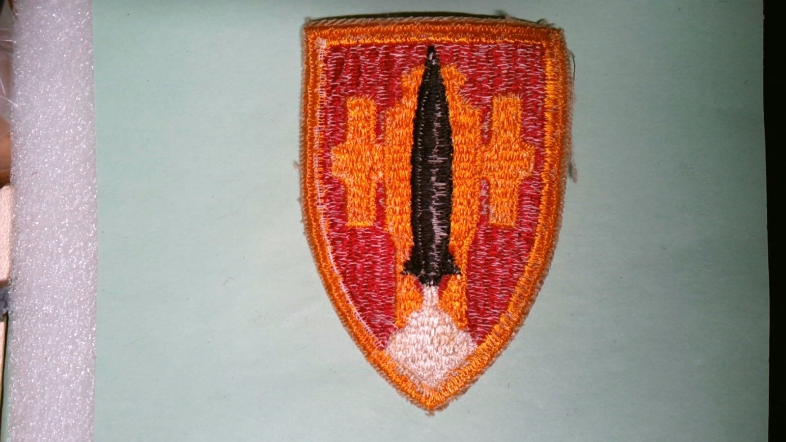 MILITARY SHOULDER PATCH COLORED SEW ON OLDER CUT EDGE ARMY MISSILE SCHOOL