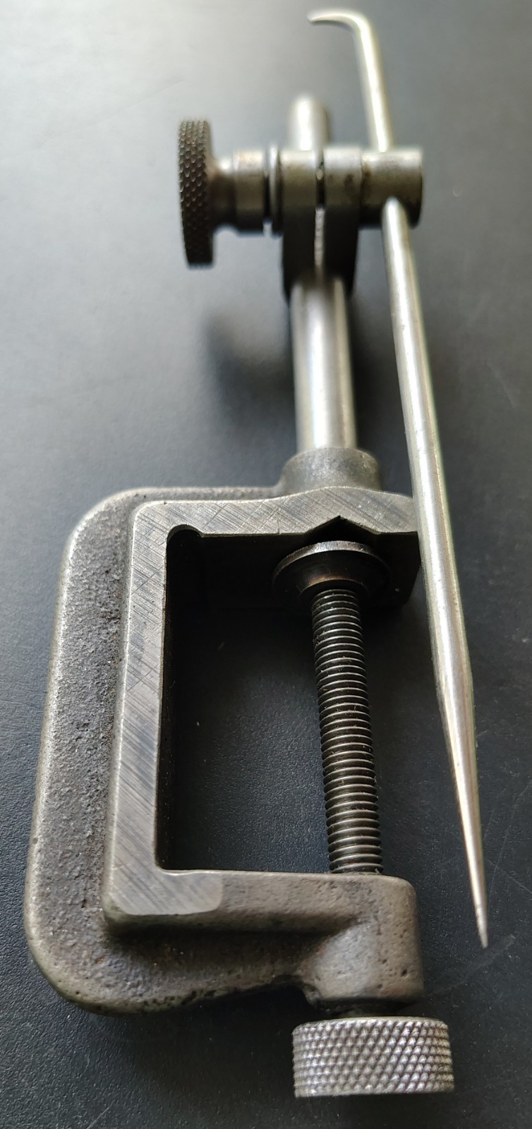 🗽VINTAGE TOOL CLAMP WITH INDICATOR CLAMP AND SCRIBE MACHINIST/ TOOLMAKER