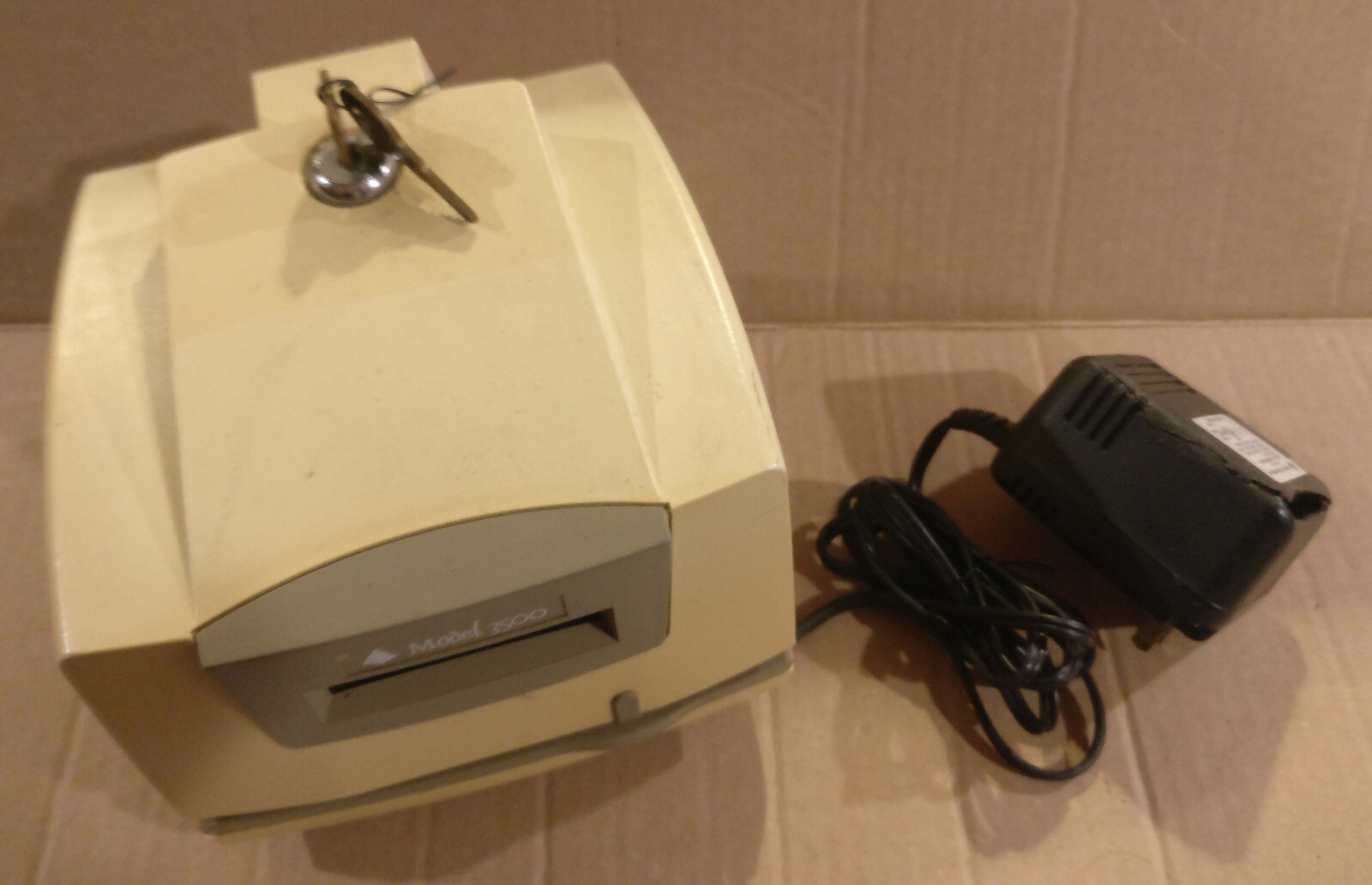 Pyramid Technologies Model 3500 Time Clock Used WITH KEY