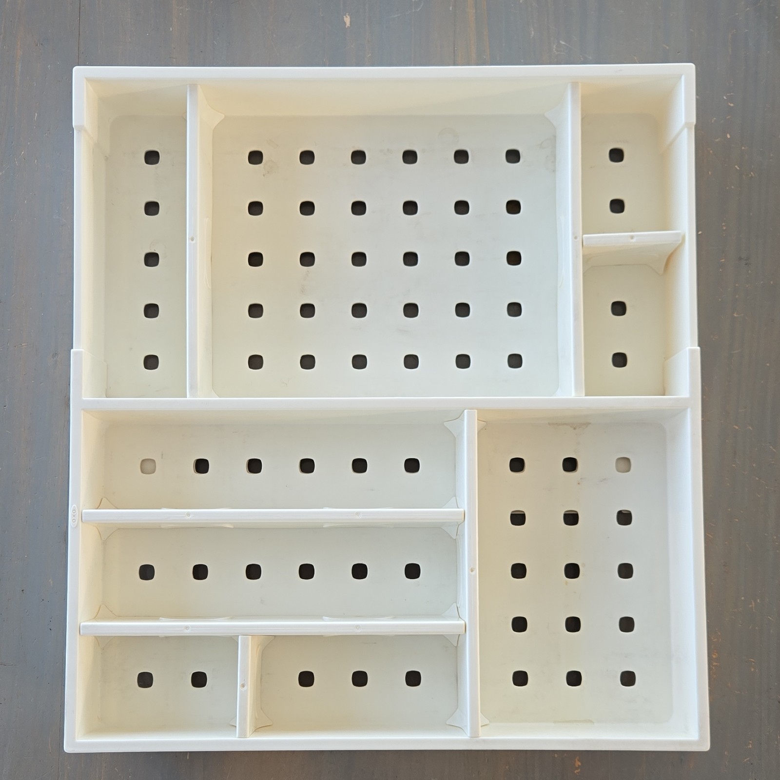 OXO Plastic Flatware Organizer Customizable Dividers Expandable Collapsible