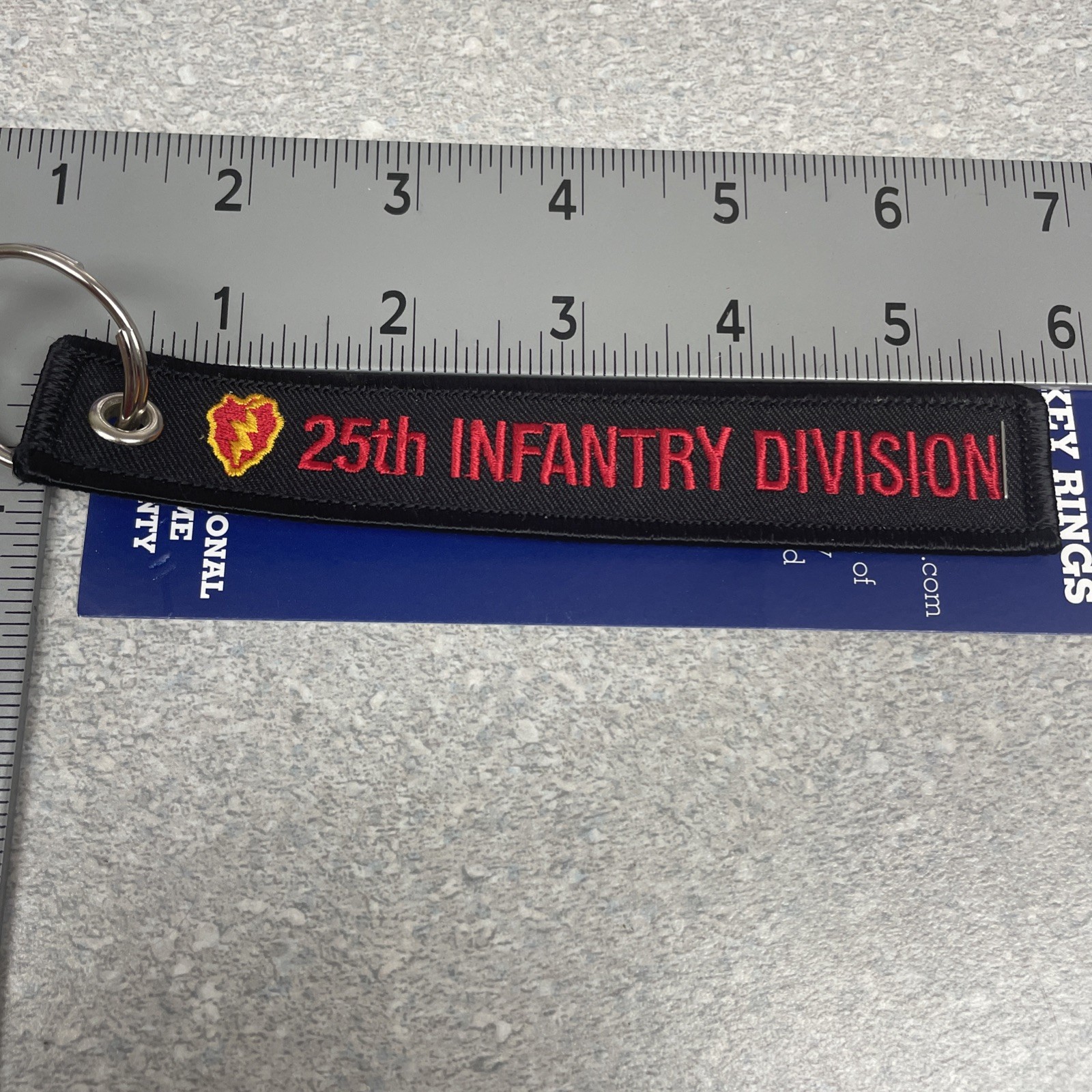 Keychain - 25th Infantry Division - Tropic Lightning - Black- New. Free Shipping