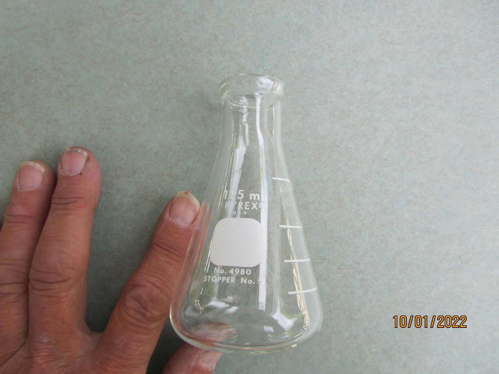 125 ml No 4980 Stopper No 5 Graduated Glass Erlenmeyer Flask Made by Pyrex USA