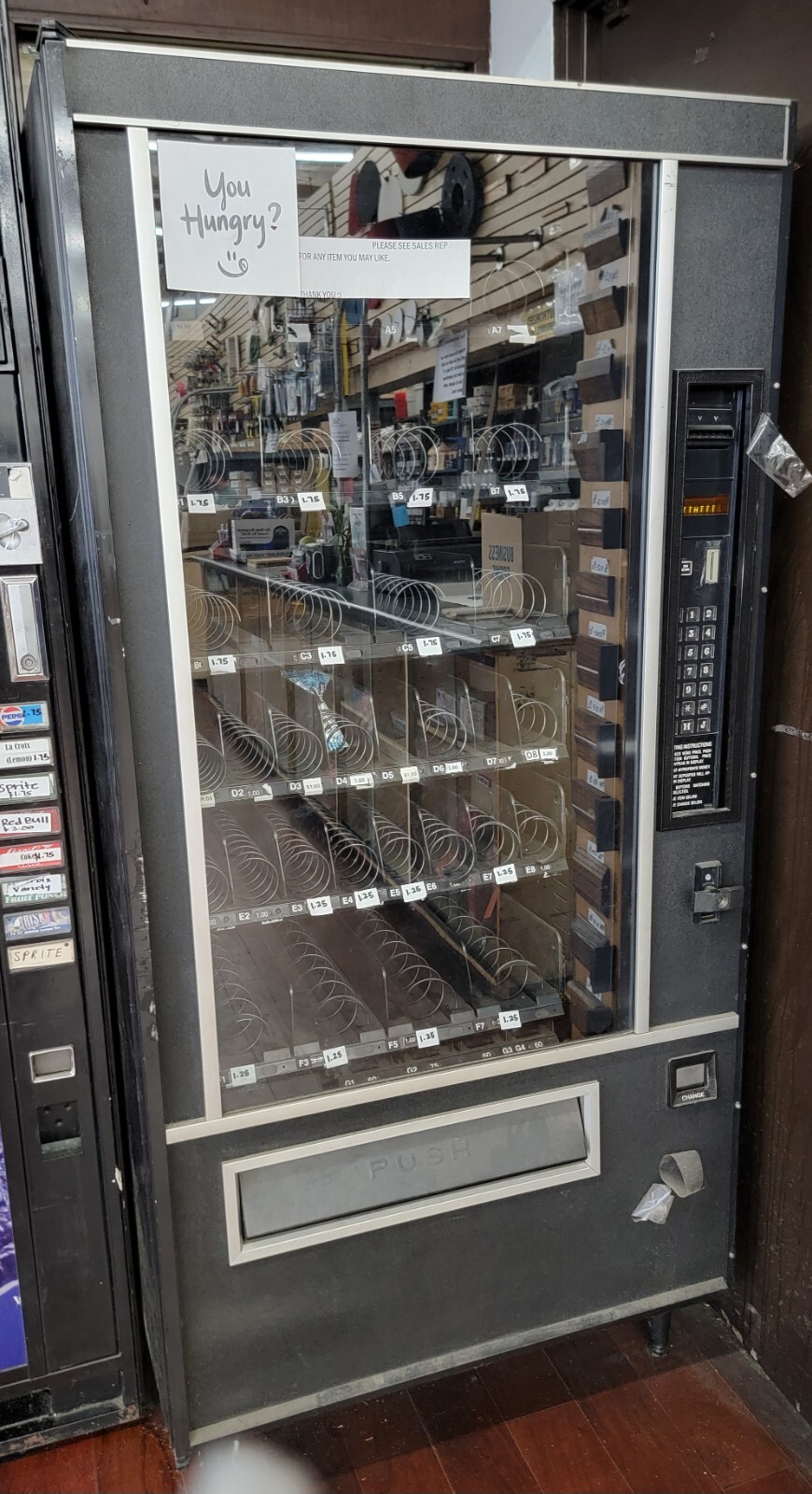 Big Snack vending machine (BLACK)