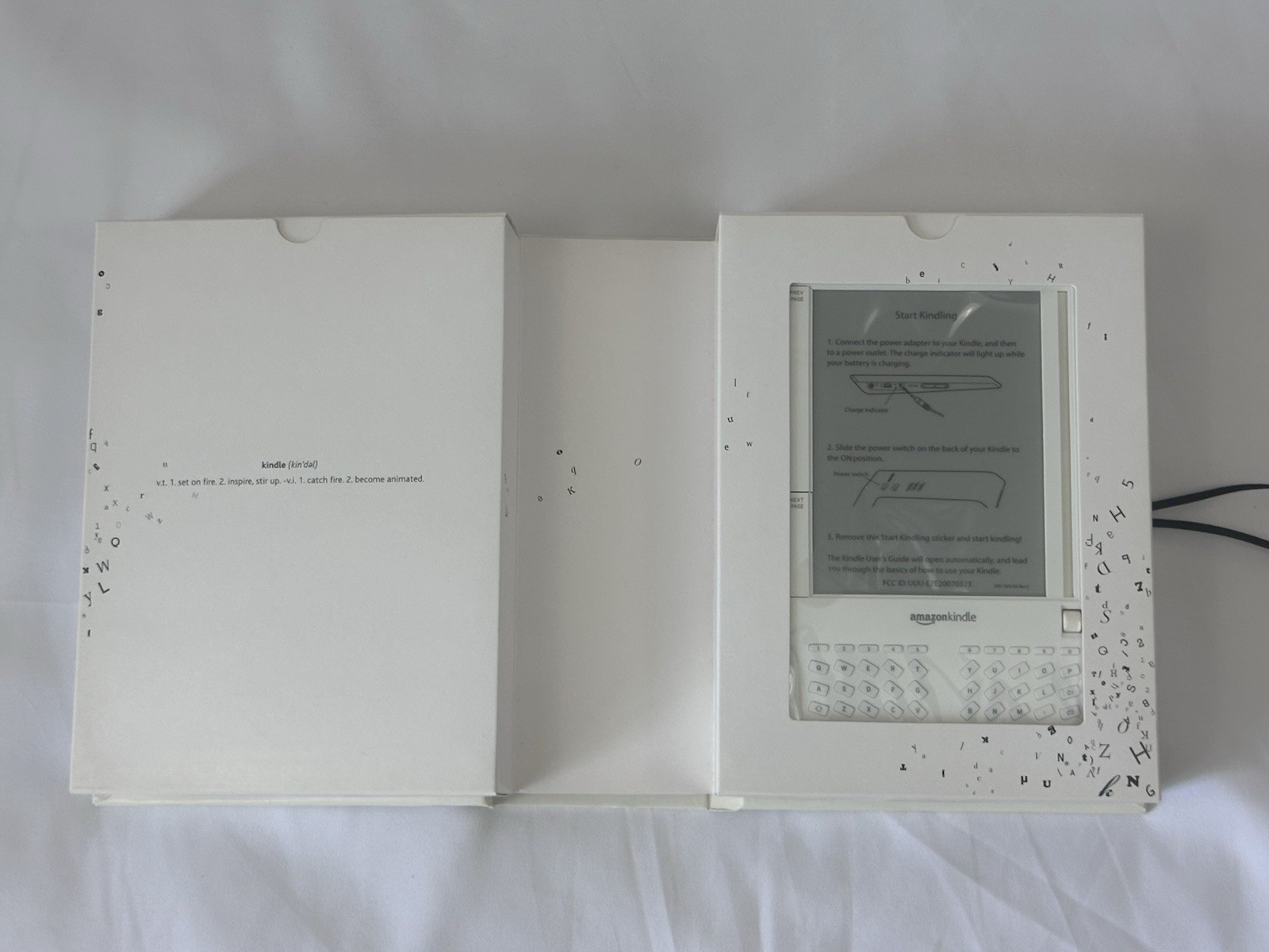 Amazon Kindle 1st Generation (2007) Sealed, Unopened
