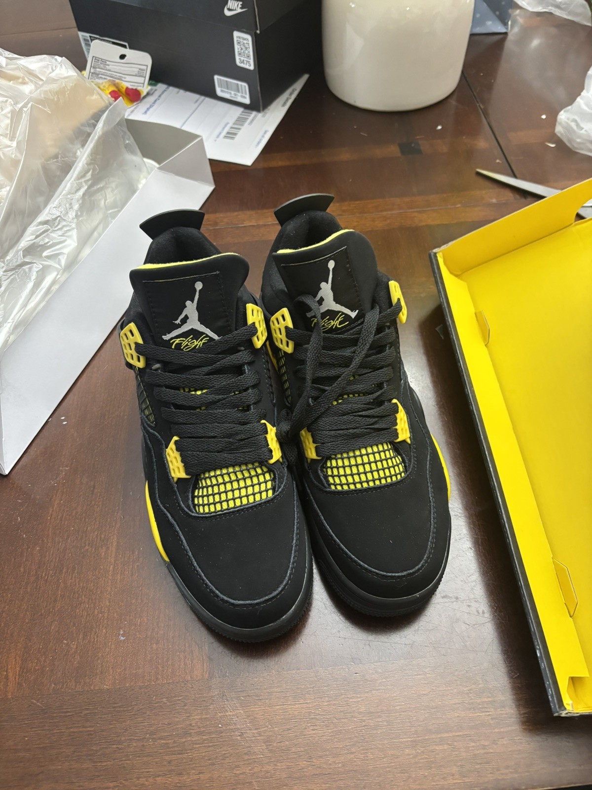 Jordan 4 thunder