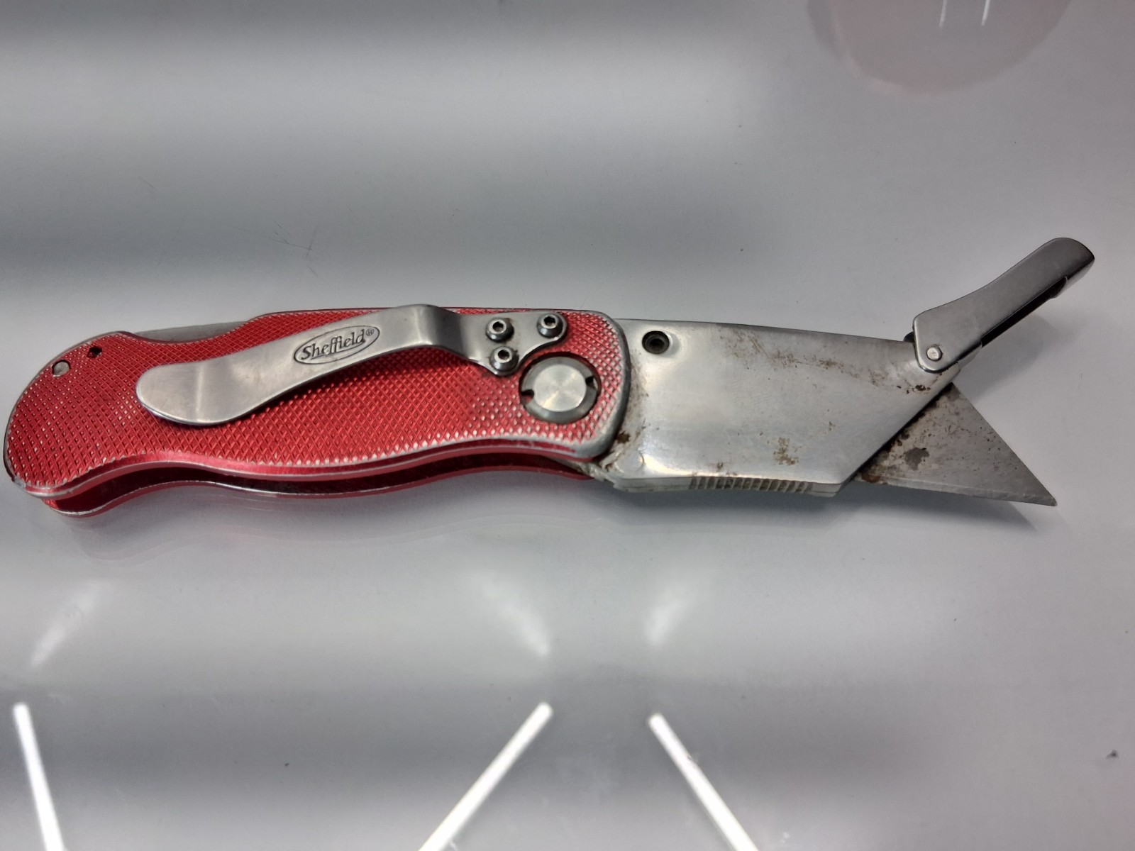 Sheffield Folding Utility Knife w Pocket Clip