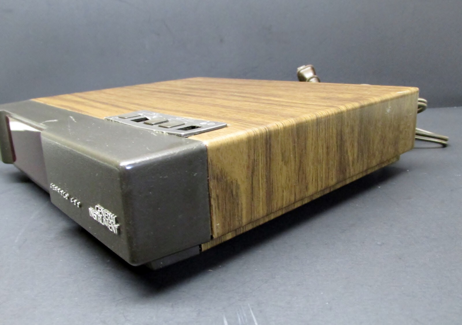 General Instruments, Jerrold 400, Model DRX-3 CATV Cable Converter Box