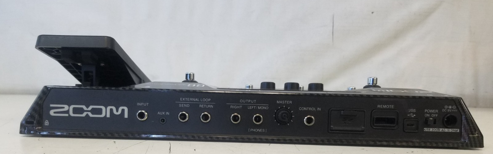 Zoom G6 Multi-Effects Guitar Processor