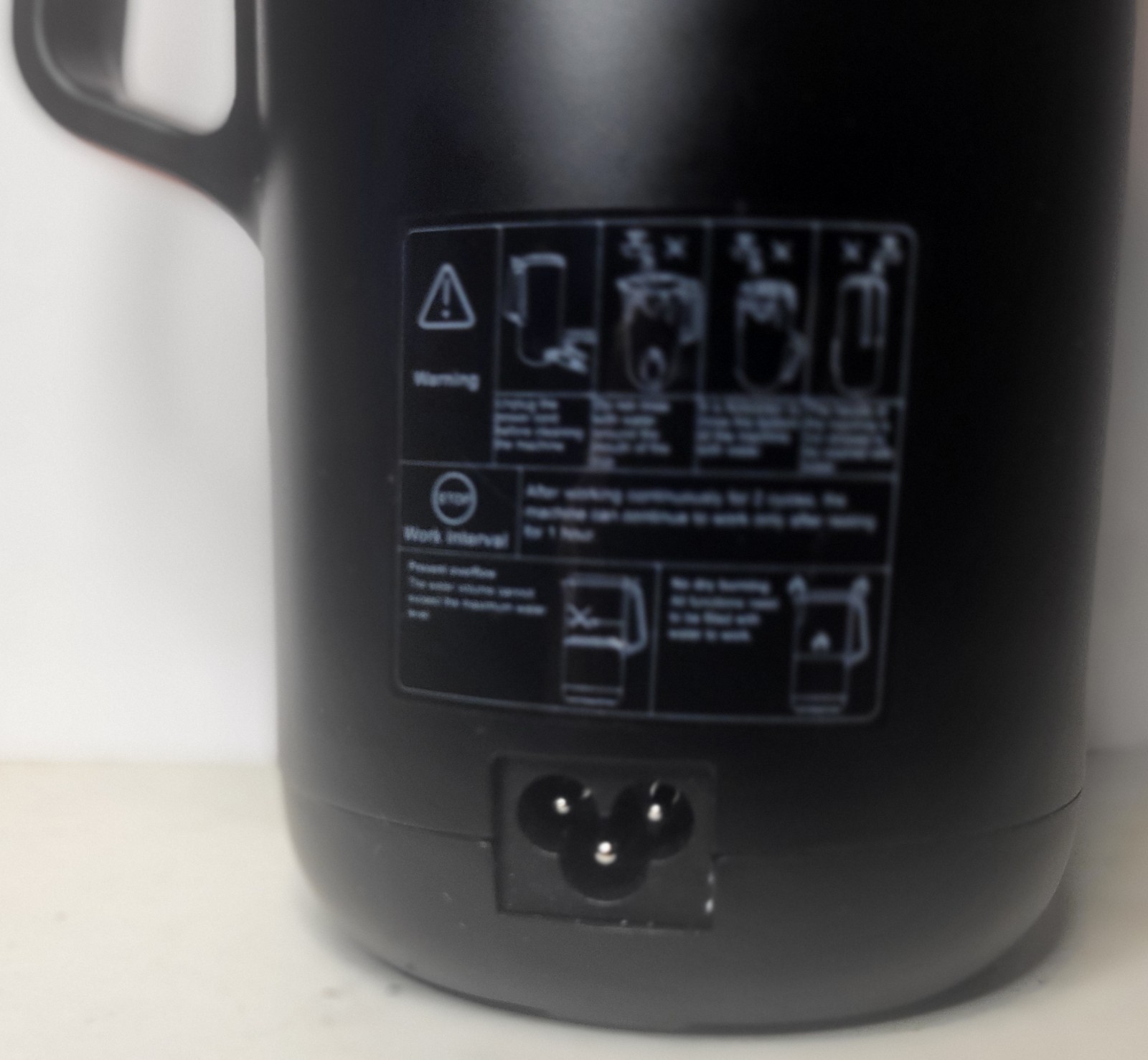 Nutr Machine - Automatic Nut Milk Maker | Black