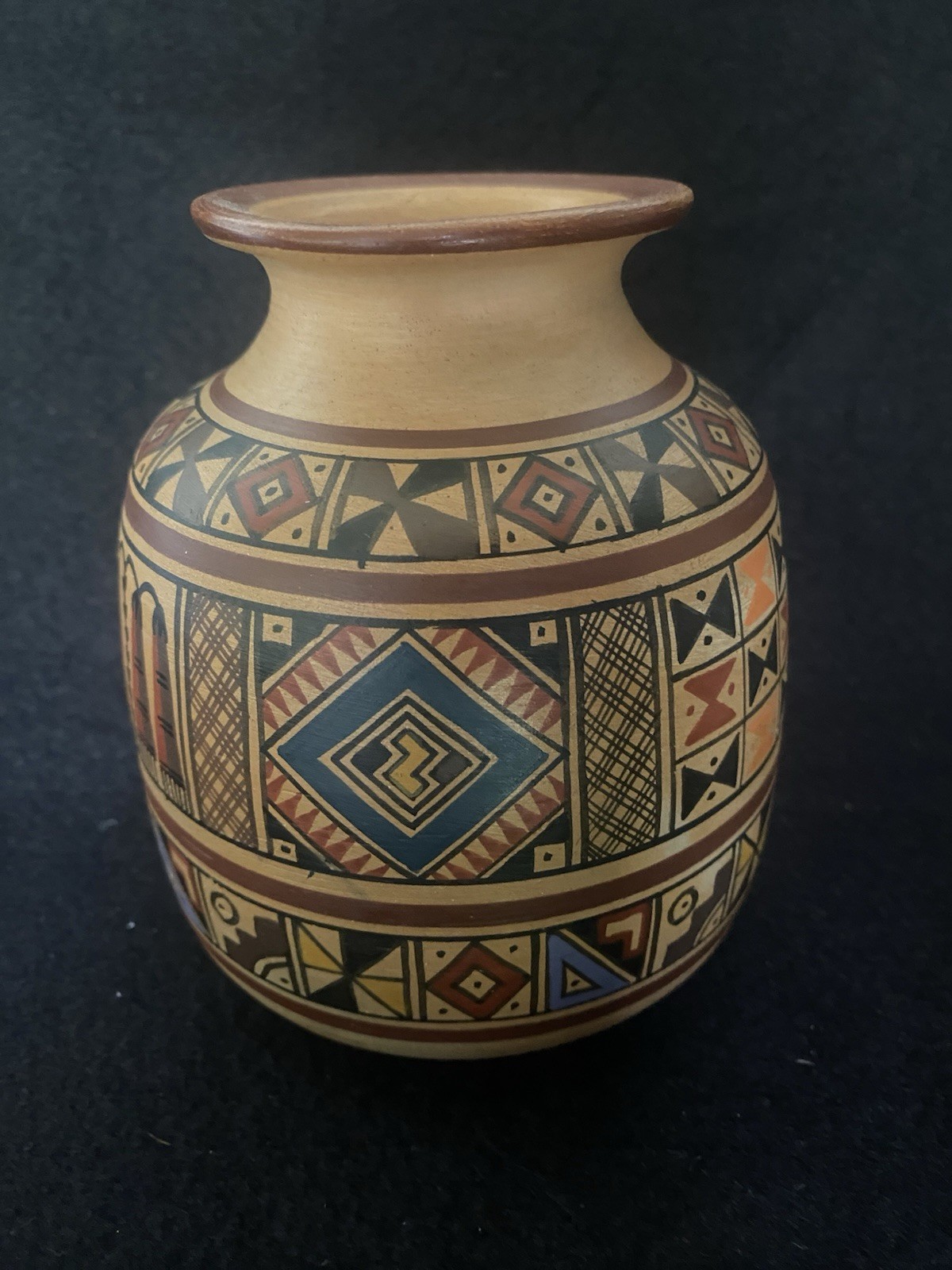 Handmade Peruvian Geometric Pattern Clay Vase  Folk Art  5 1/2” Tall