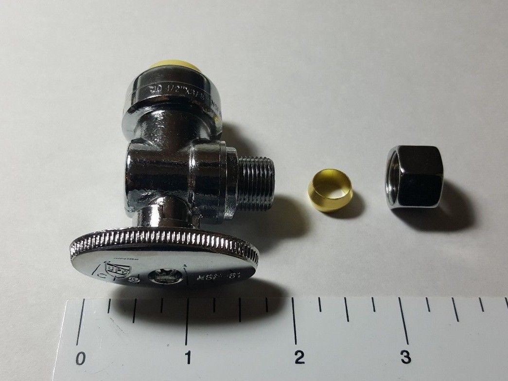 10 PCS. 1/2" X 3/8" PUSH FIT 1/4-TURN ANGLE STOP VALVE WITH 1 CLIP. LEAD FREE