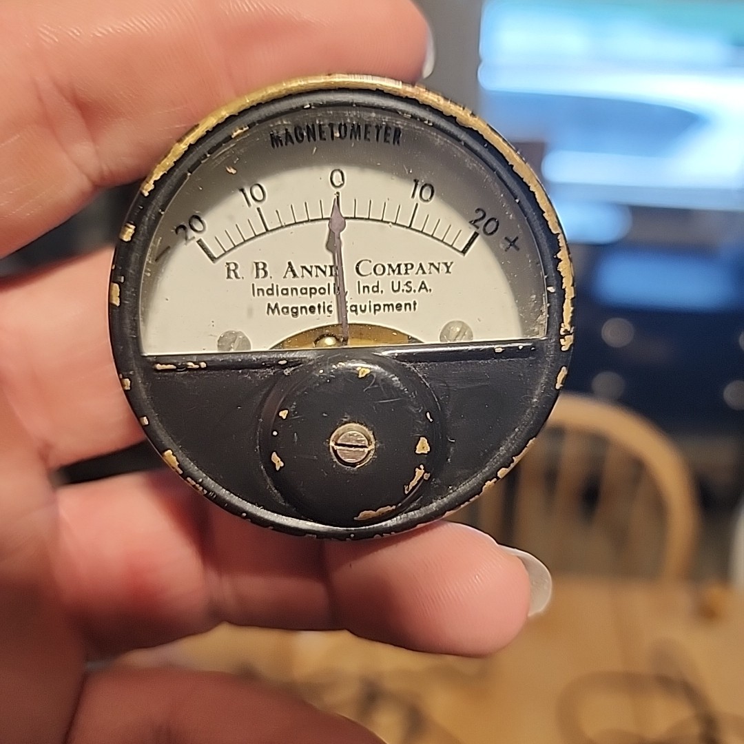 R. B. Annis Pocket Magnetometer