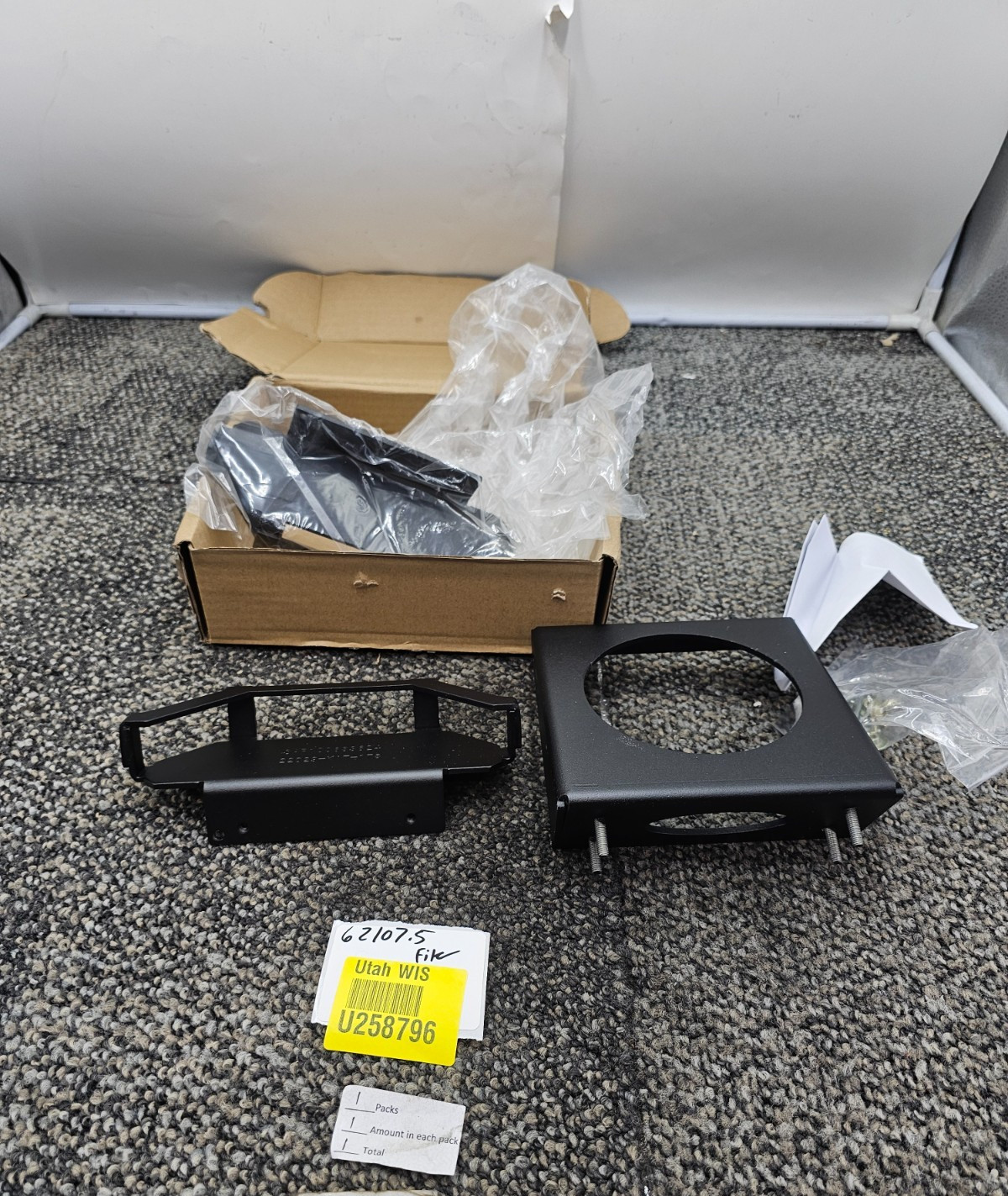 ONQ 22029-KIT-178 Tablet Security Bracket 10.1" ONN