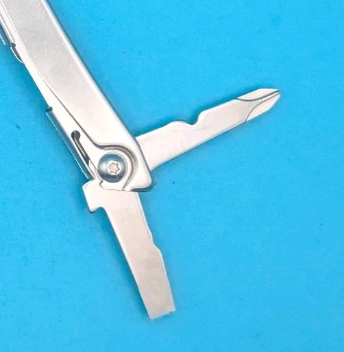 Leatherman Rev 3.8" Multi-Tool, Stainless!